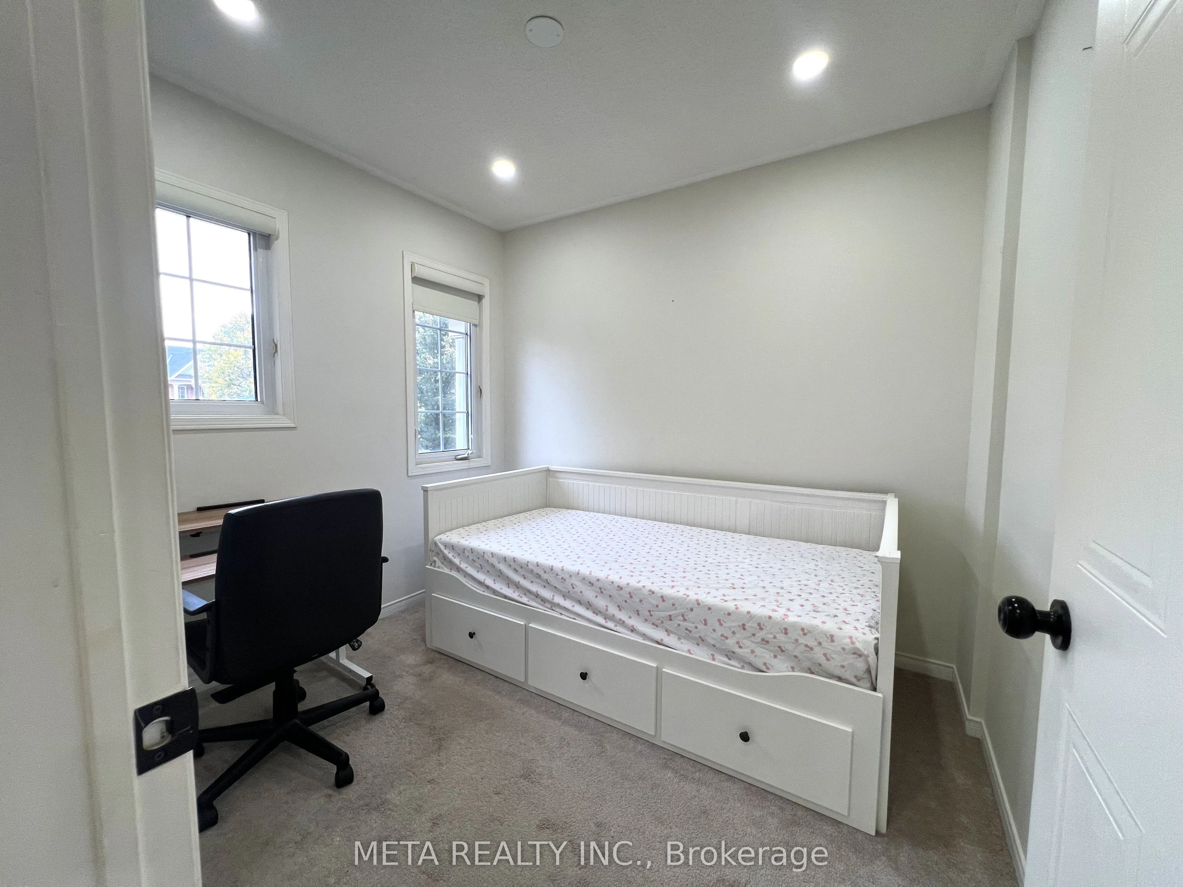39 Bayside Gate #22