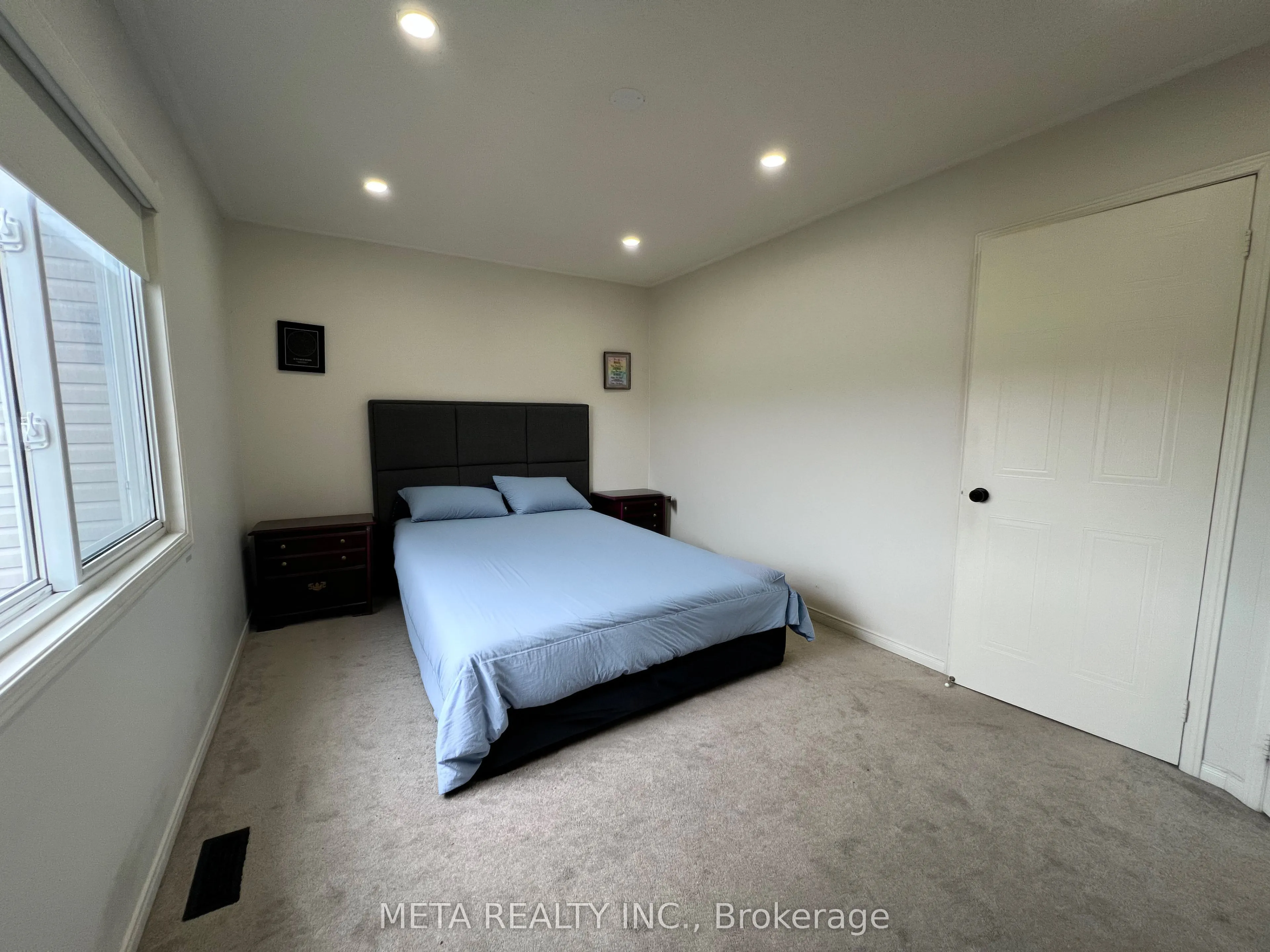 39 Bayside Gate #22