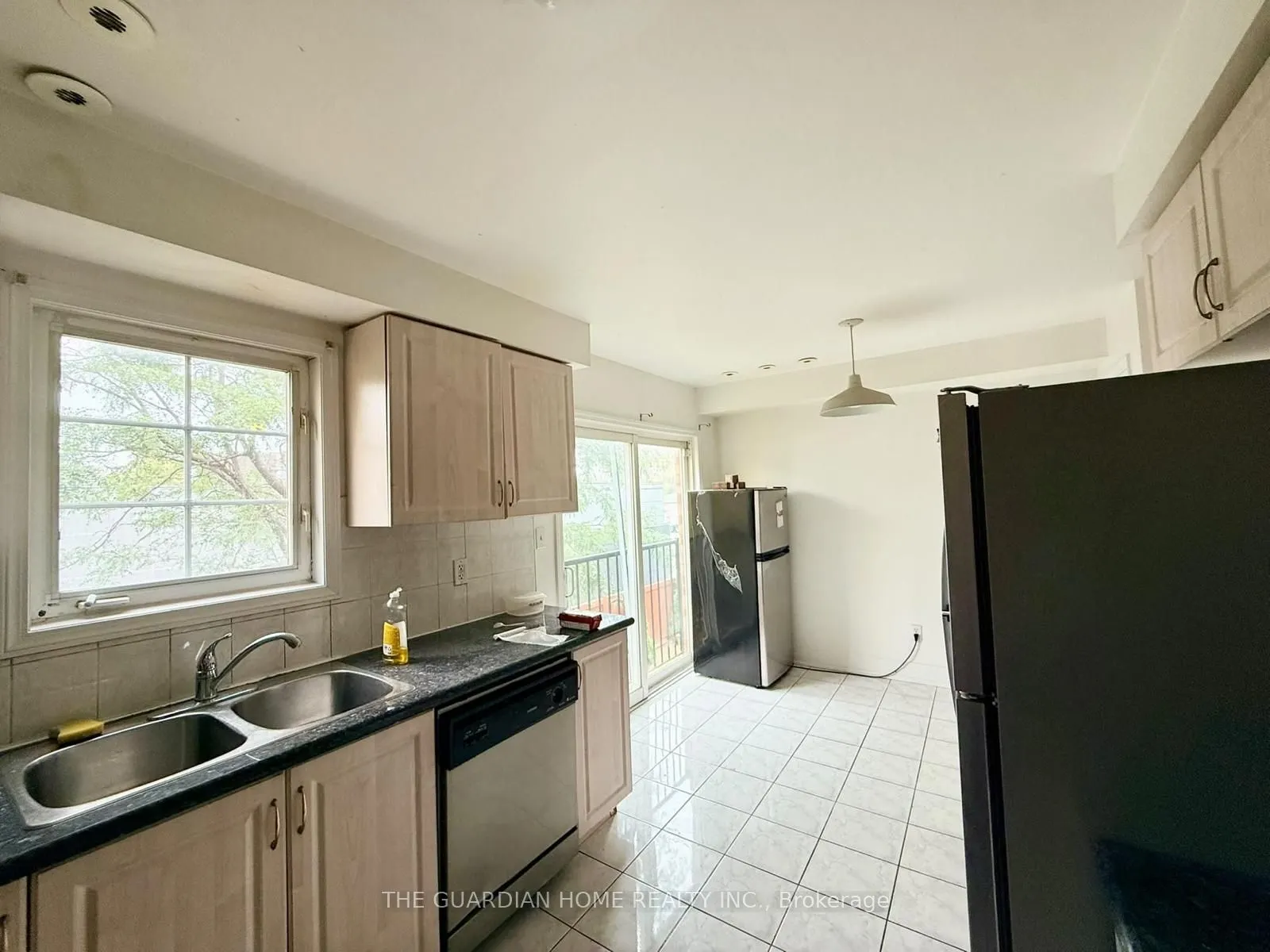2800 Eglinton Avenue E #1