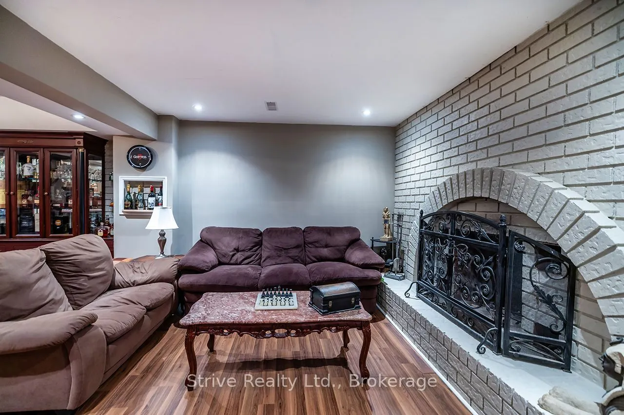 14 Christie Crescent