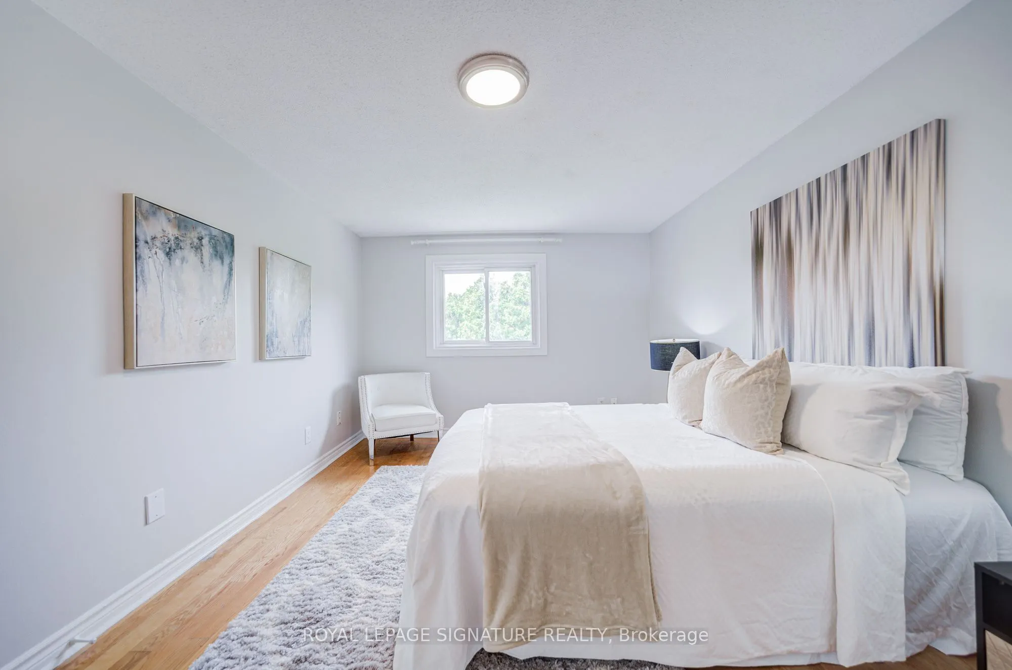 1132 Cedarcroft Crescent