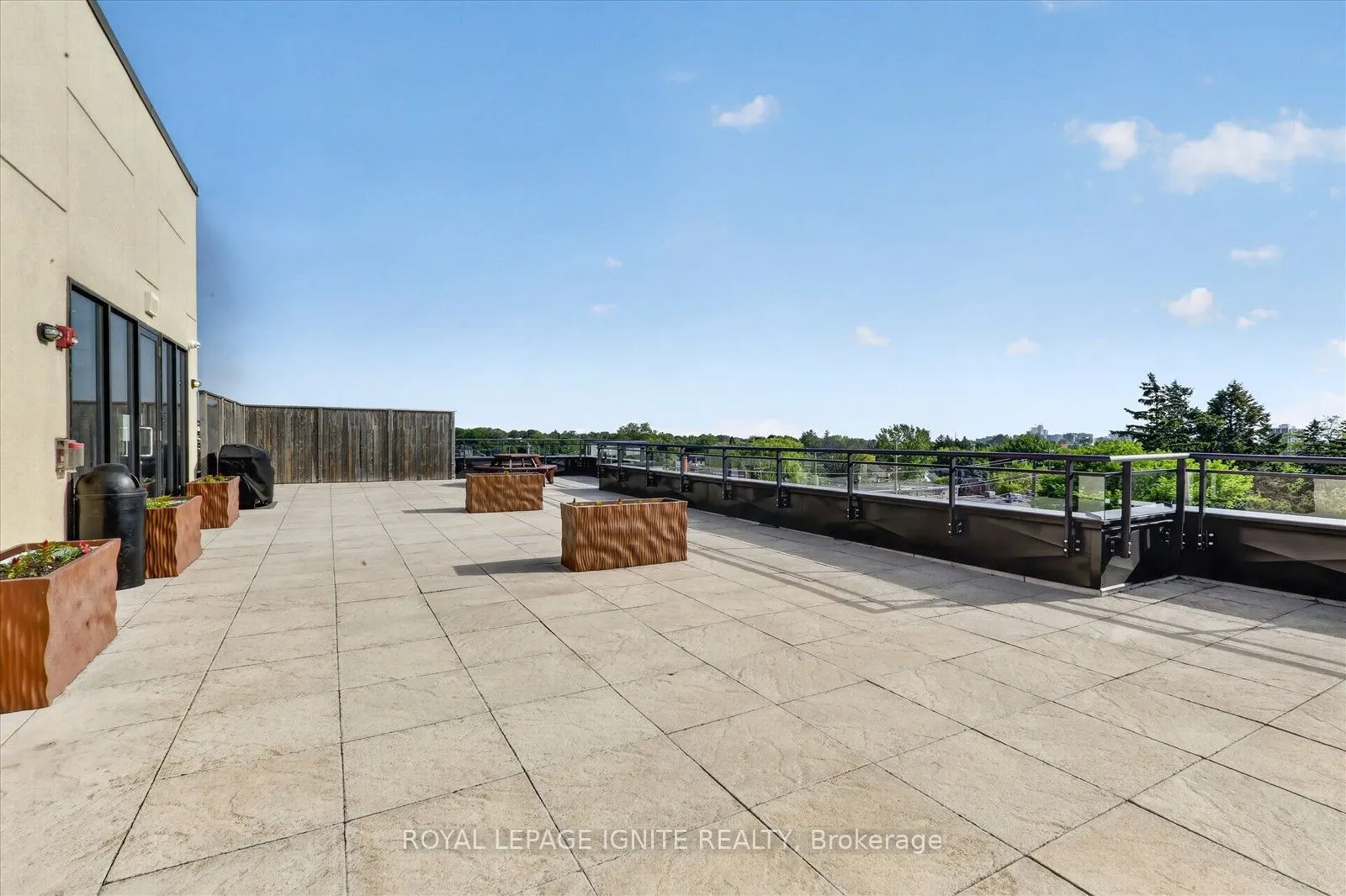 3560 St Clair Avenue E #116