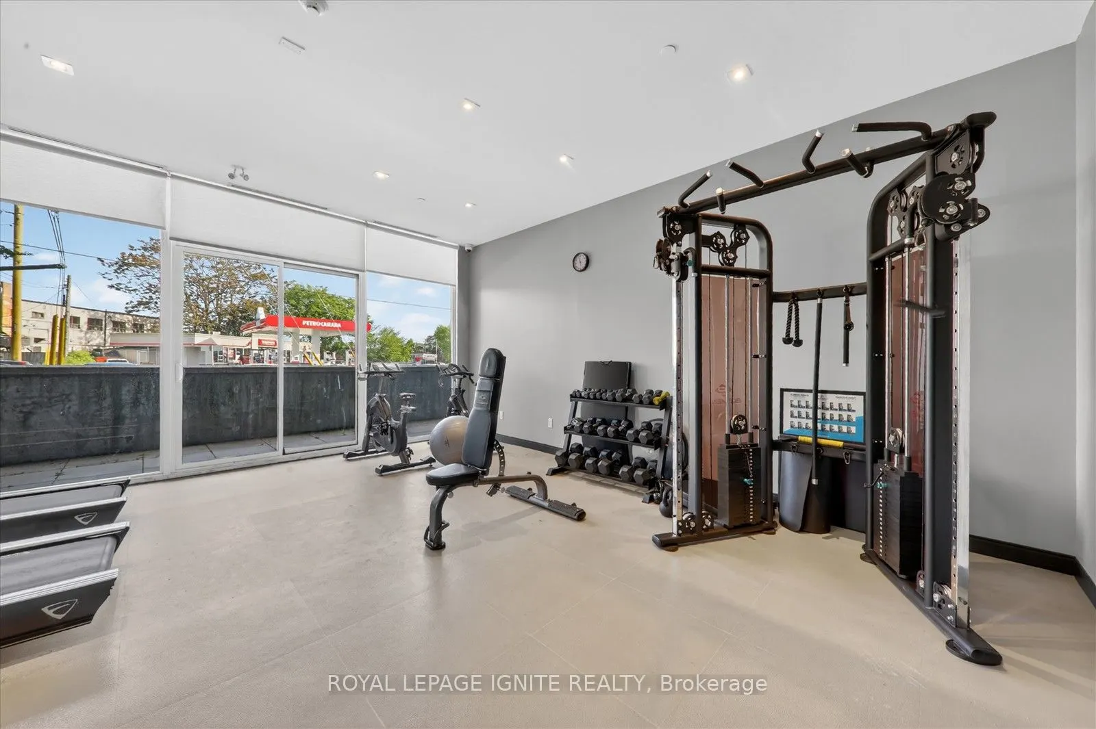 3560 St Clair Avenue E #116