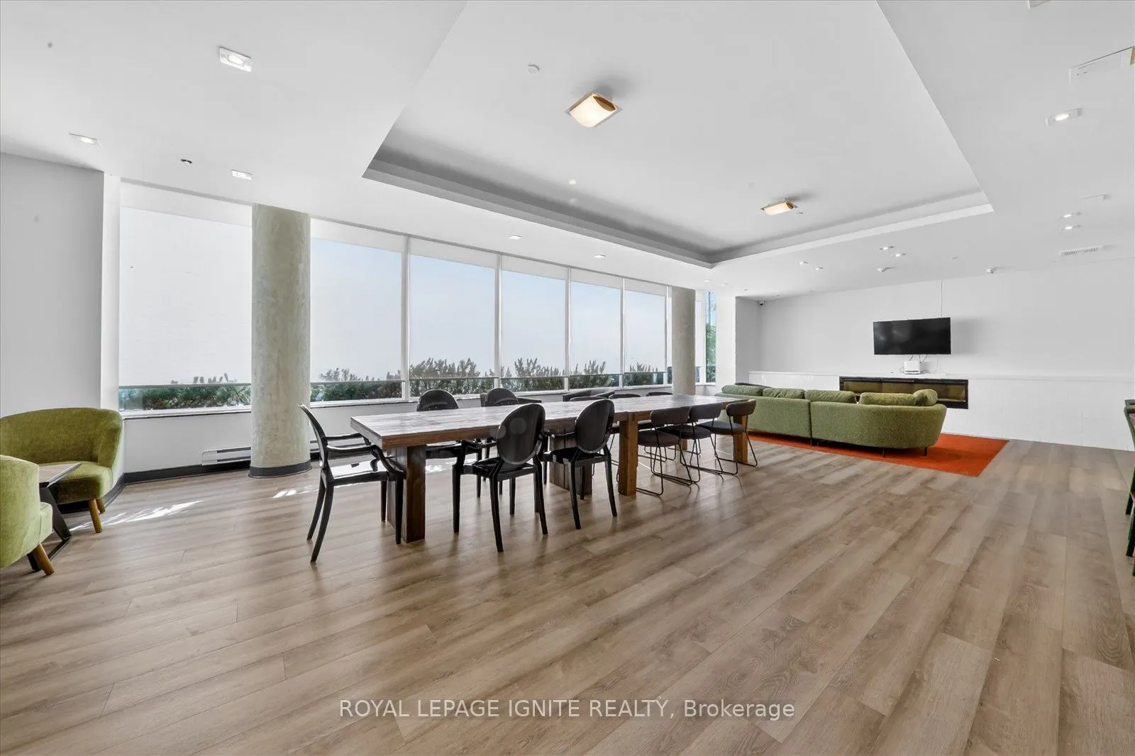 3560 St Clair Avenue E #116
