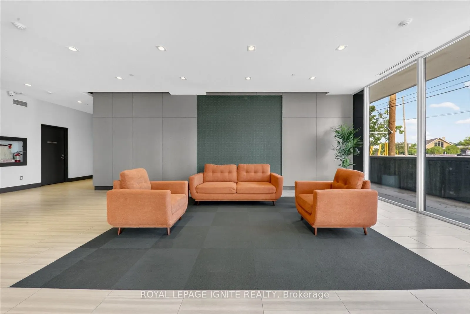 3560 St Clair Avenue E #116