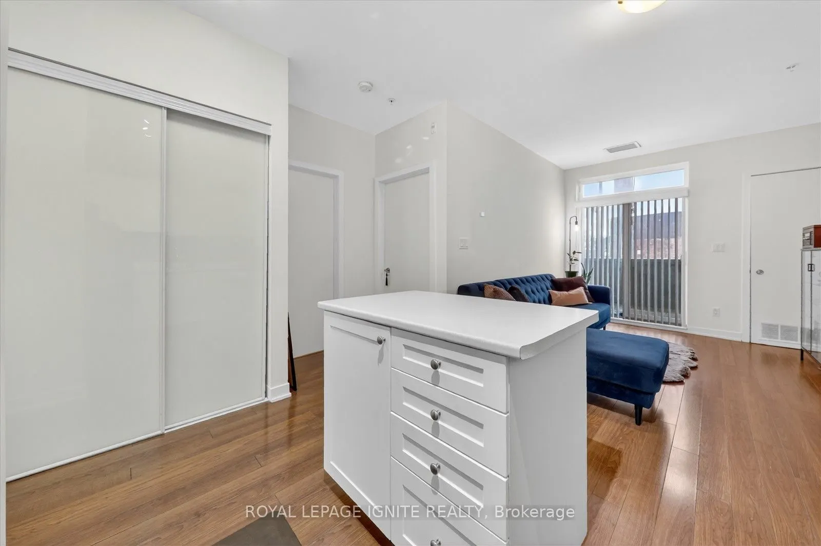 3560 St Clair Avenue E #116