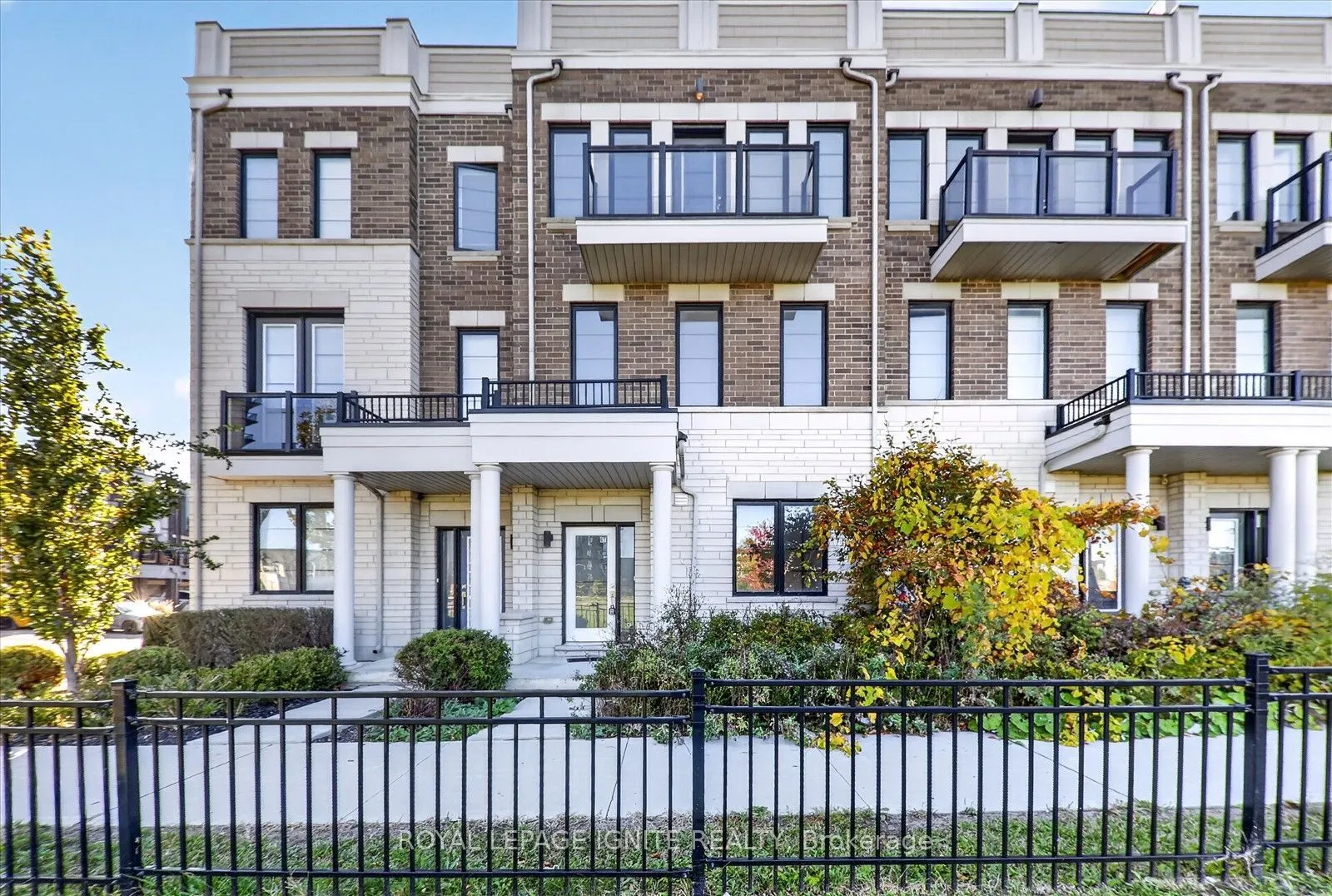 67 King George Way