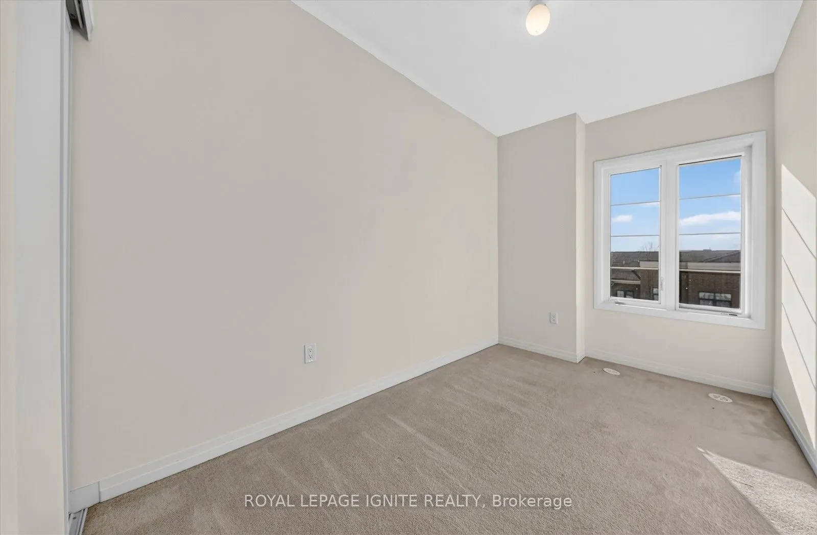 67 King George Way