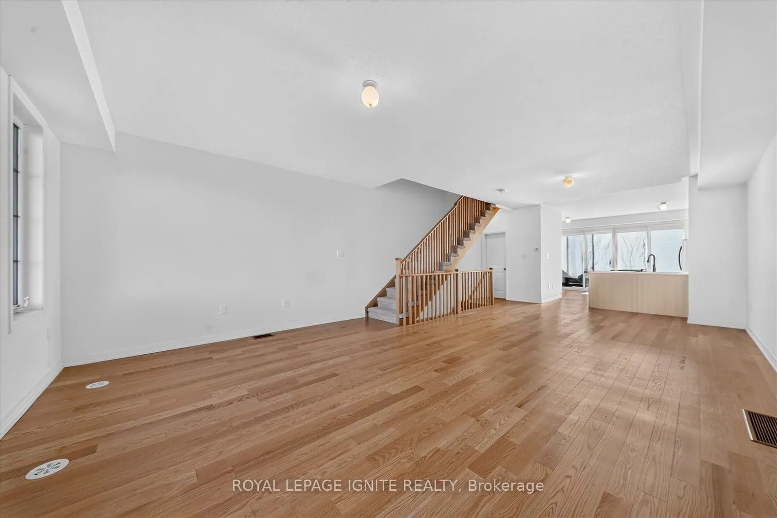 67 King George Way