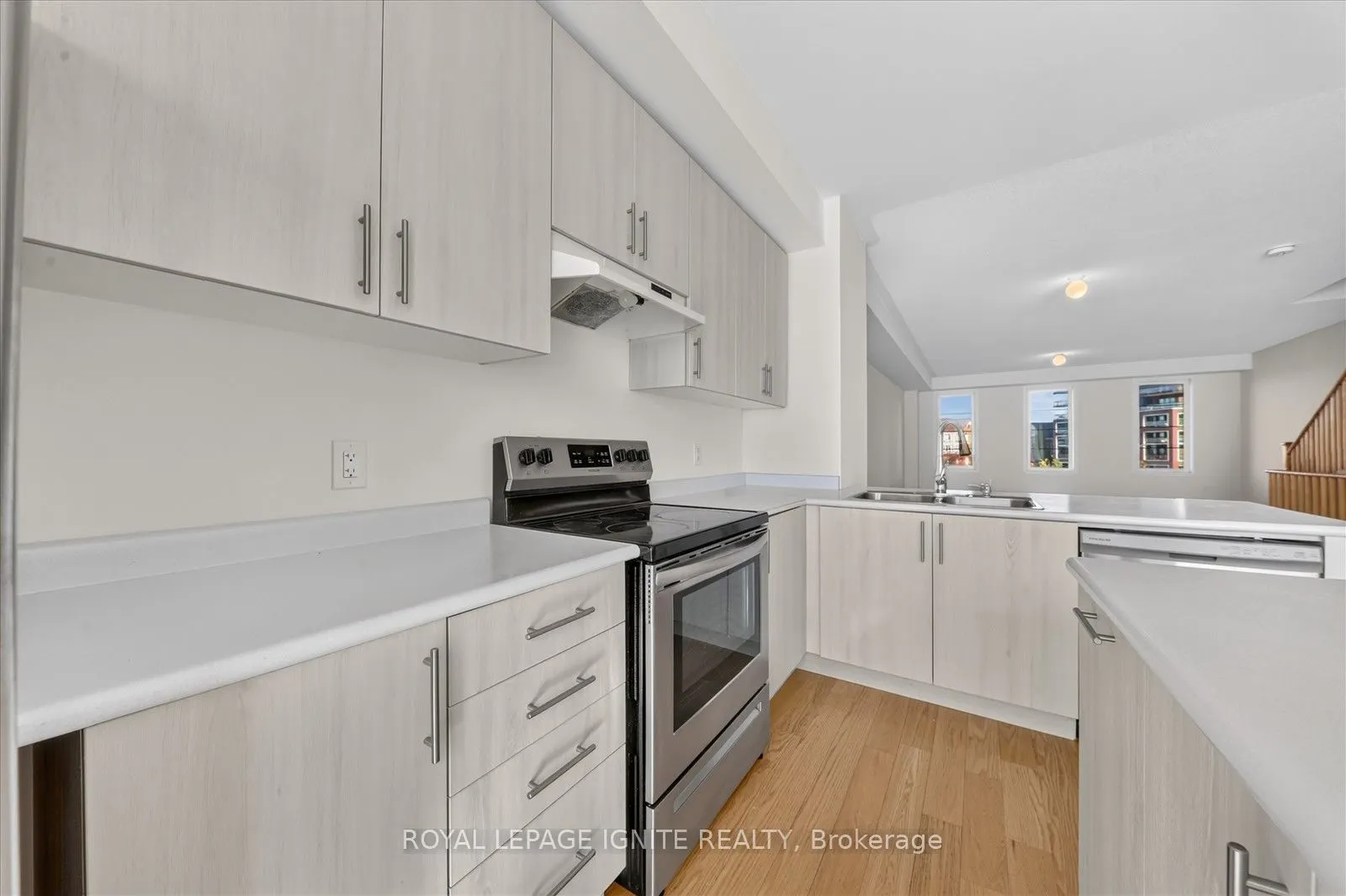 67 King George Way