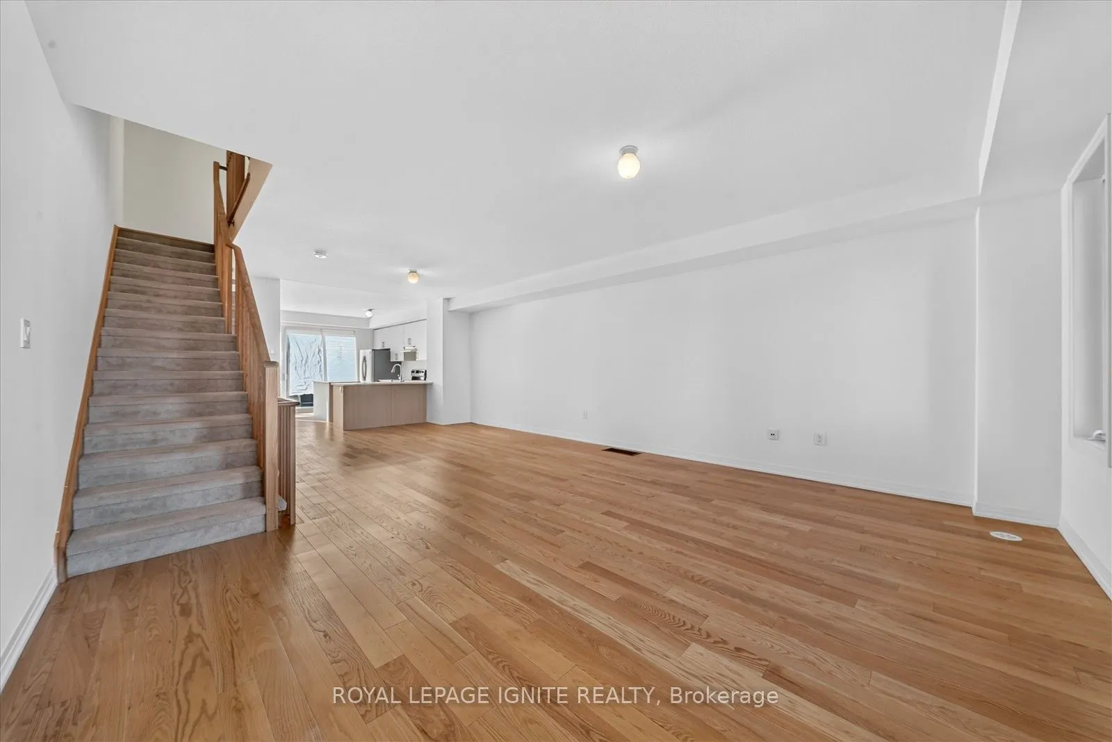 67 King George Way