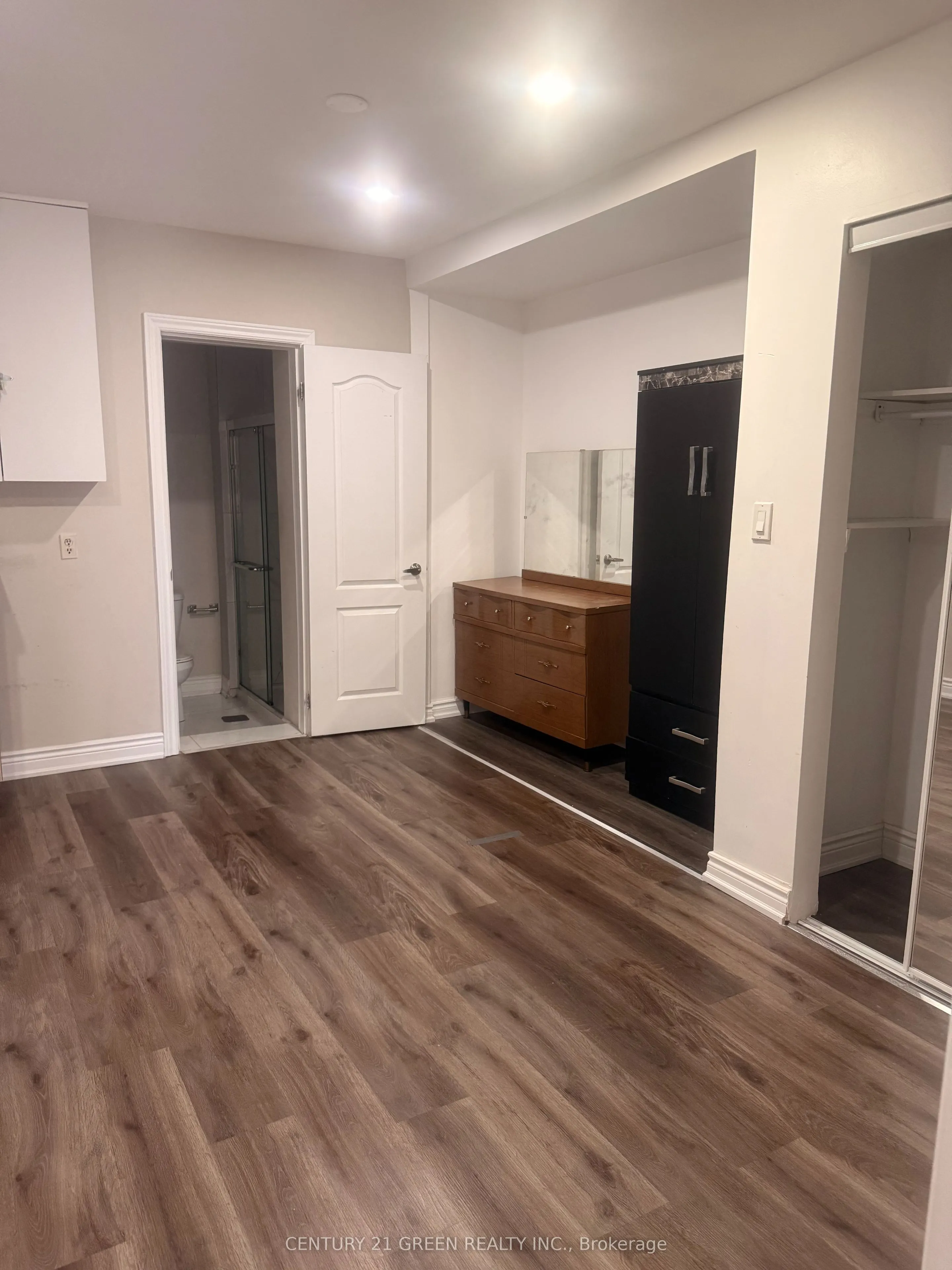 566 Pharmacy Avenue #BSMT
