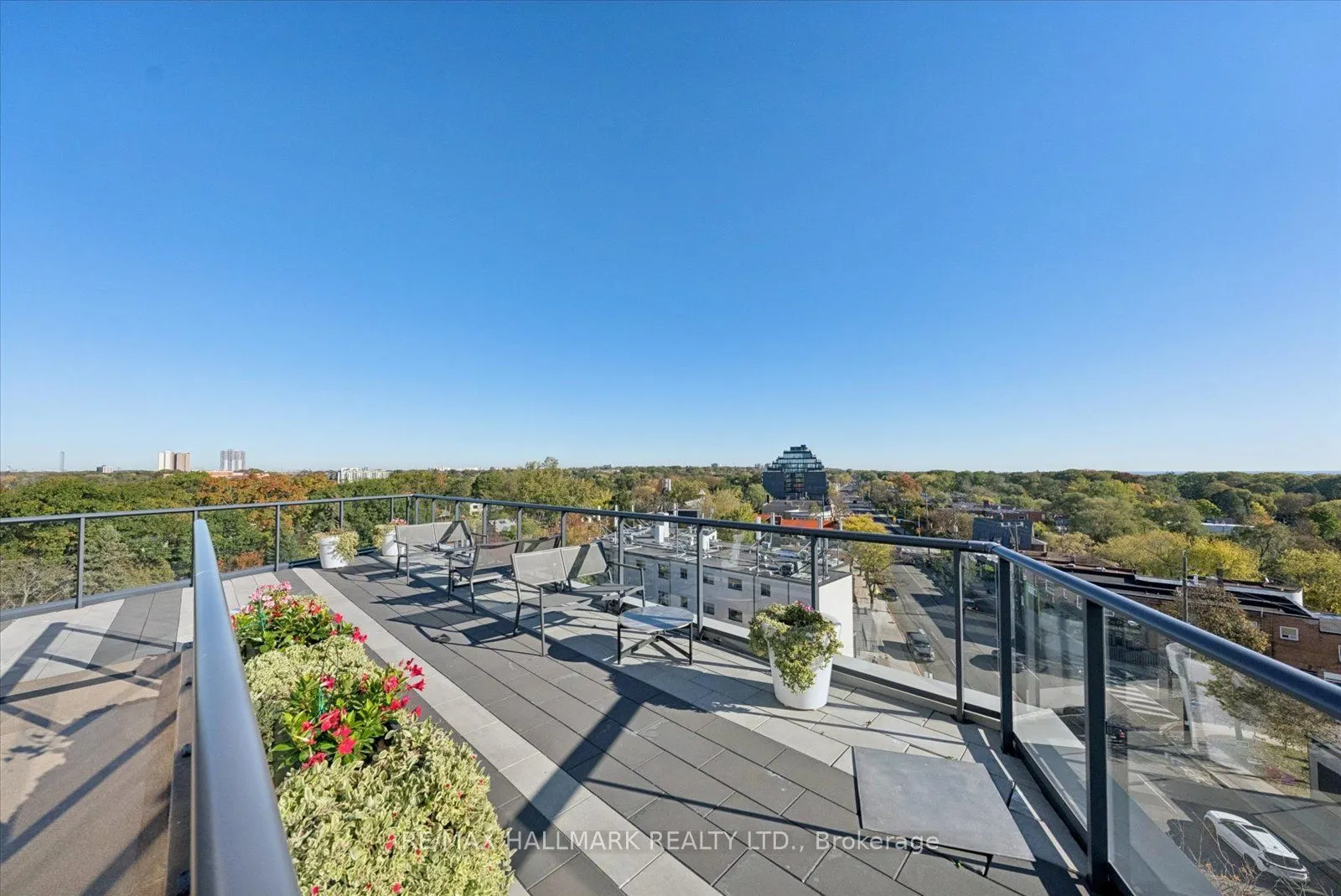 1400 Kingston Road #305
