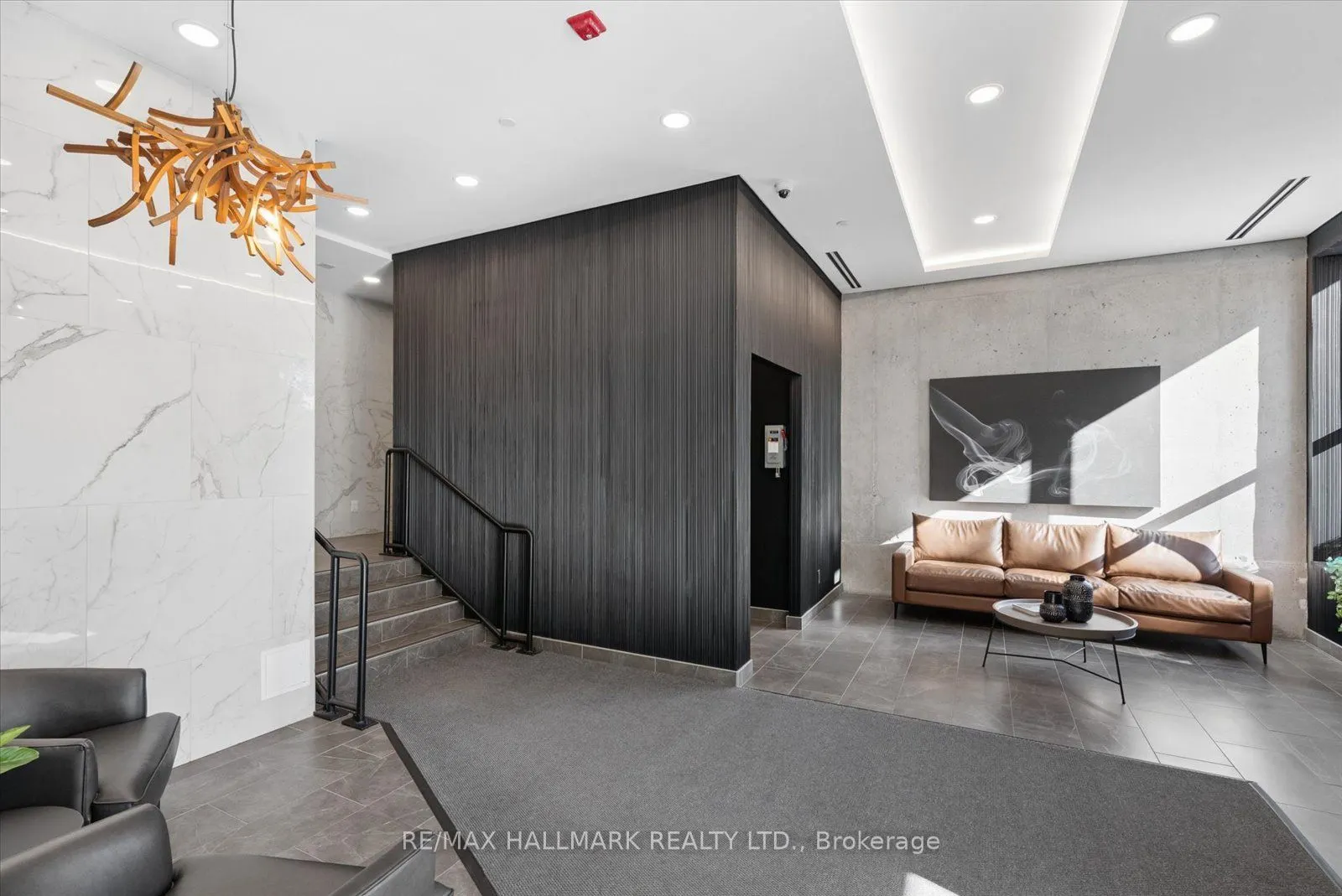 1400 Kingston Road #305