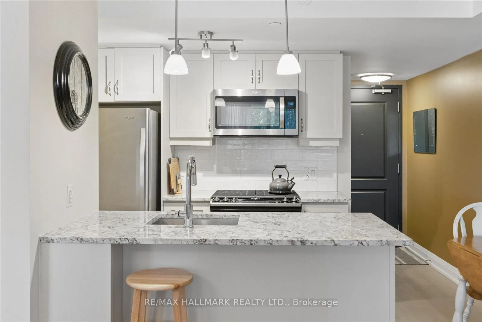 1400 Kingston Road #305