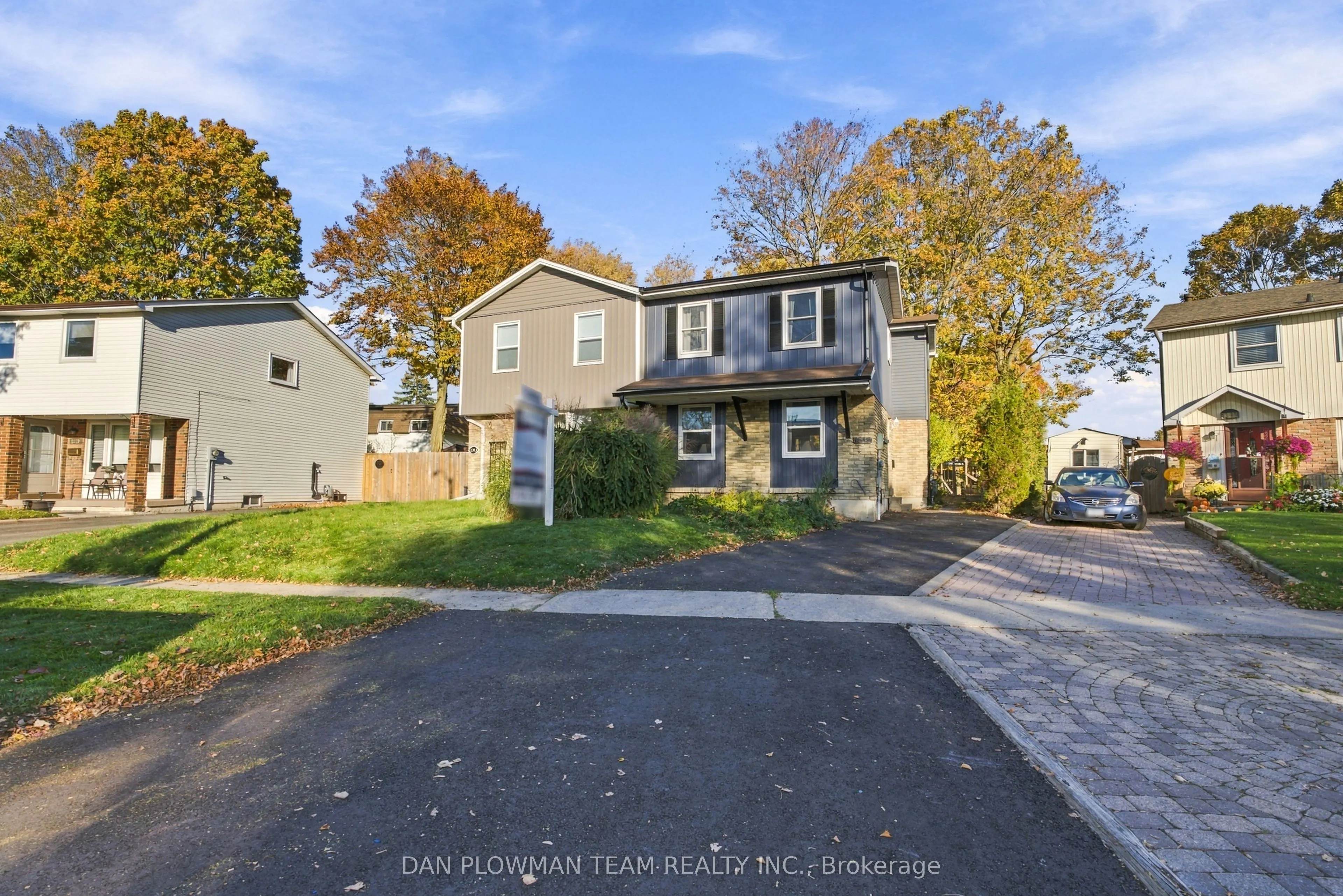 1385 Fenelon Crescent
