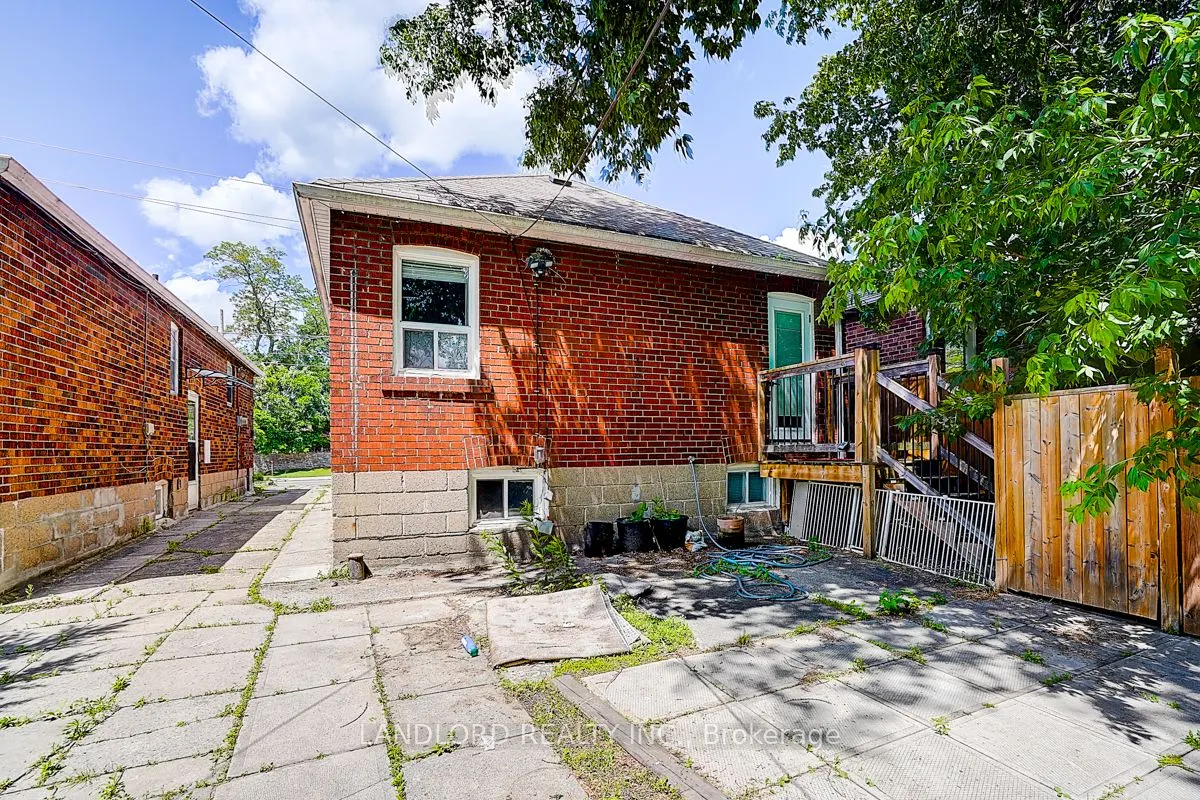 79 O'Connor Drive #Lower