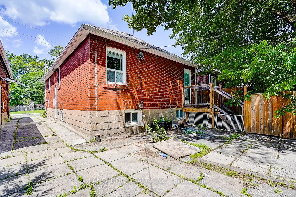 79 O'Connor Drive #Lower