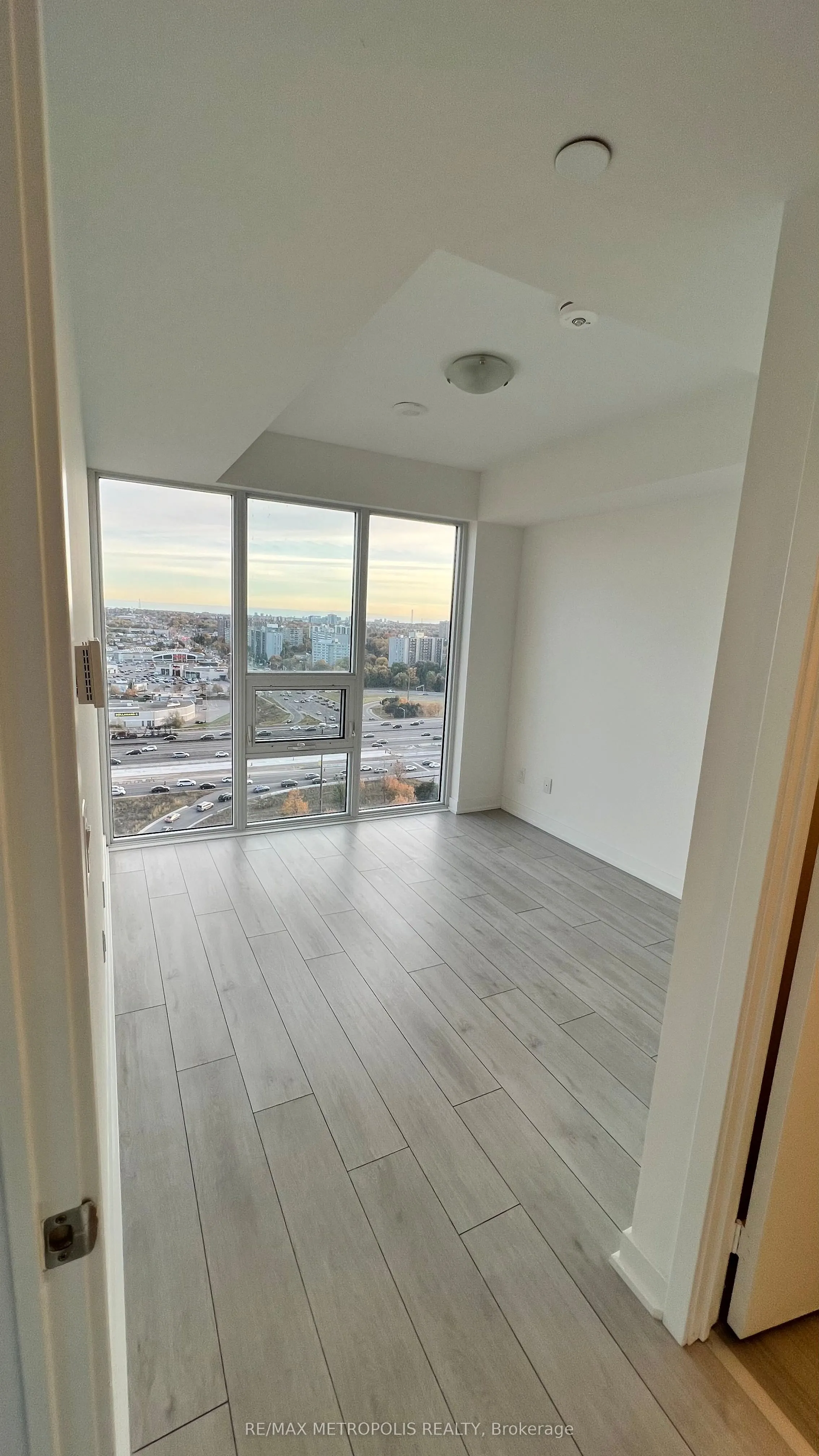 2033 Kennedy Road #2109