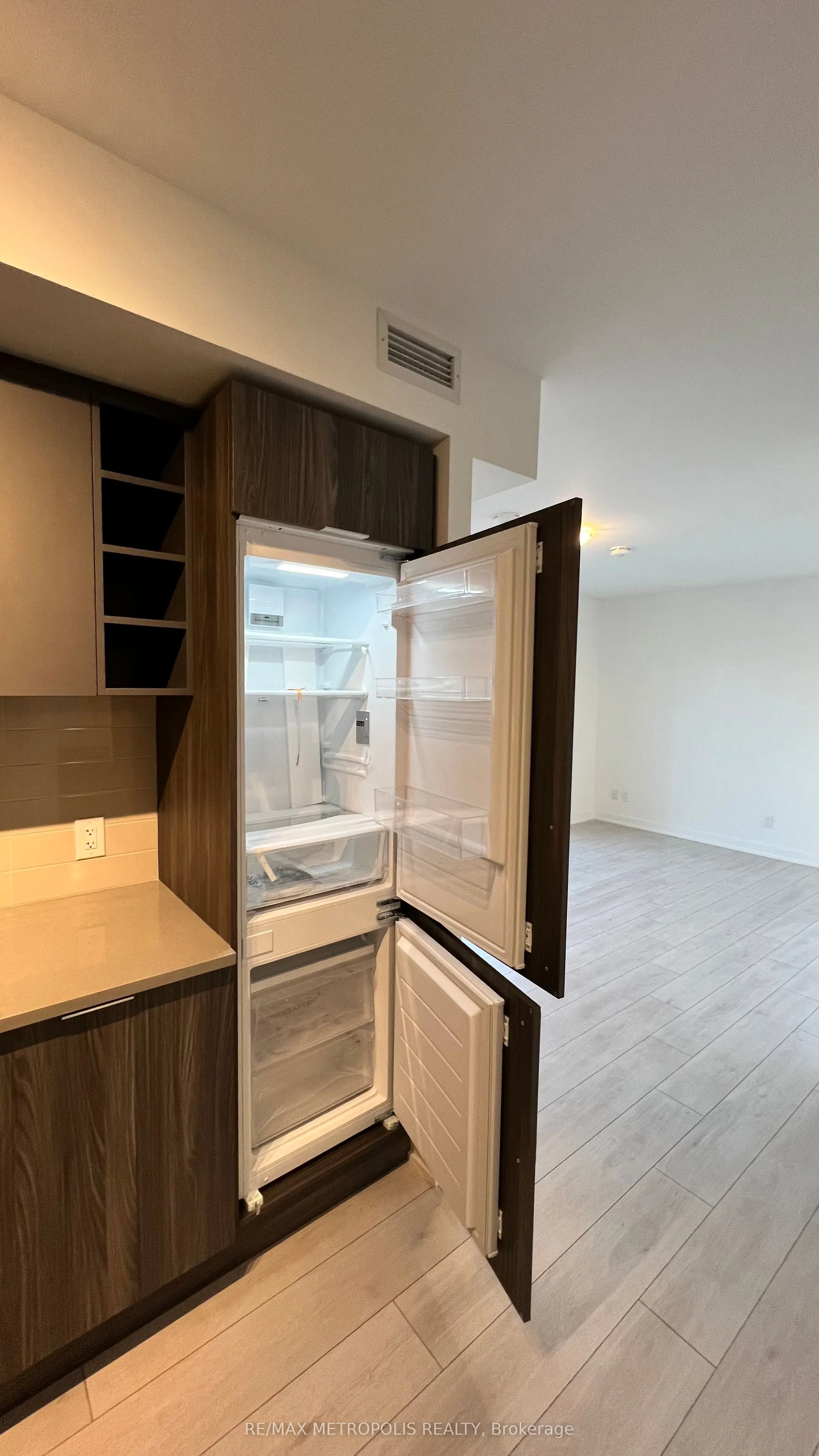 2033 Kennedy Road #2109