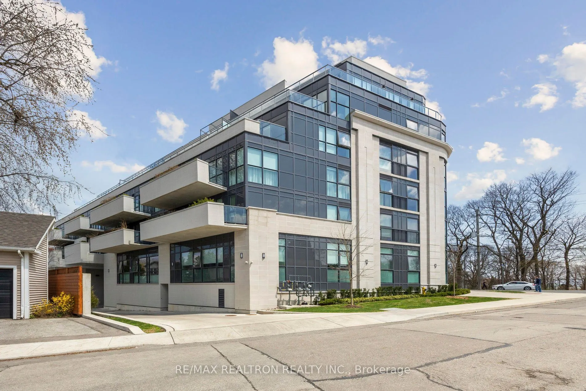 1400 Kingston Road #307