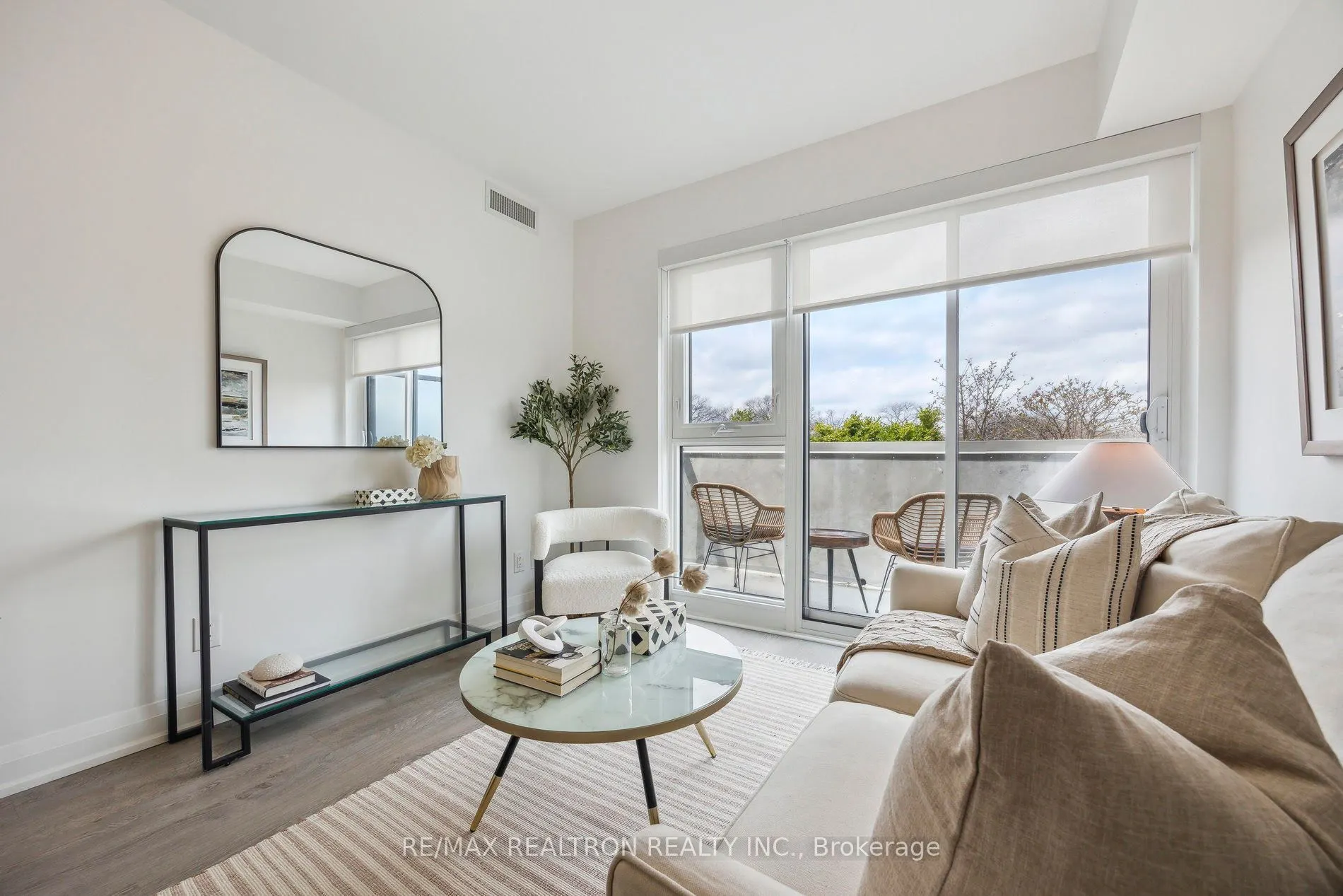 1400 Kingston Road #307