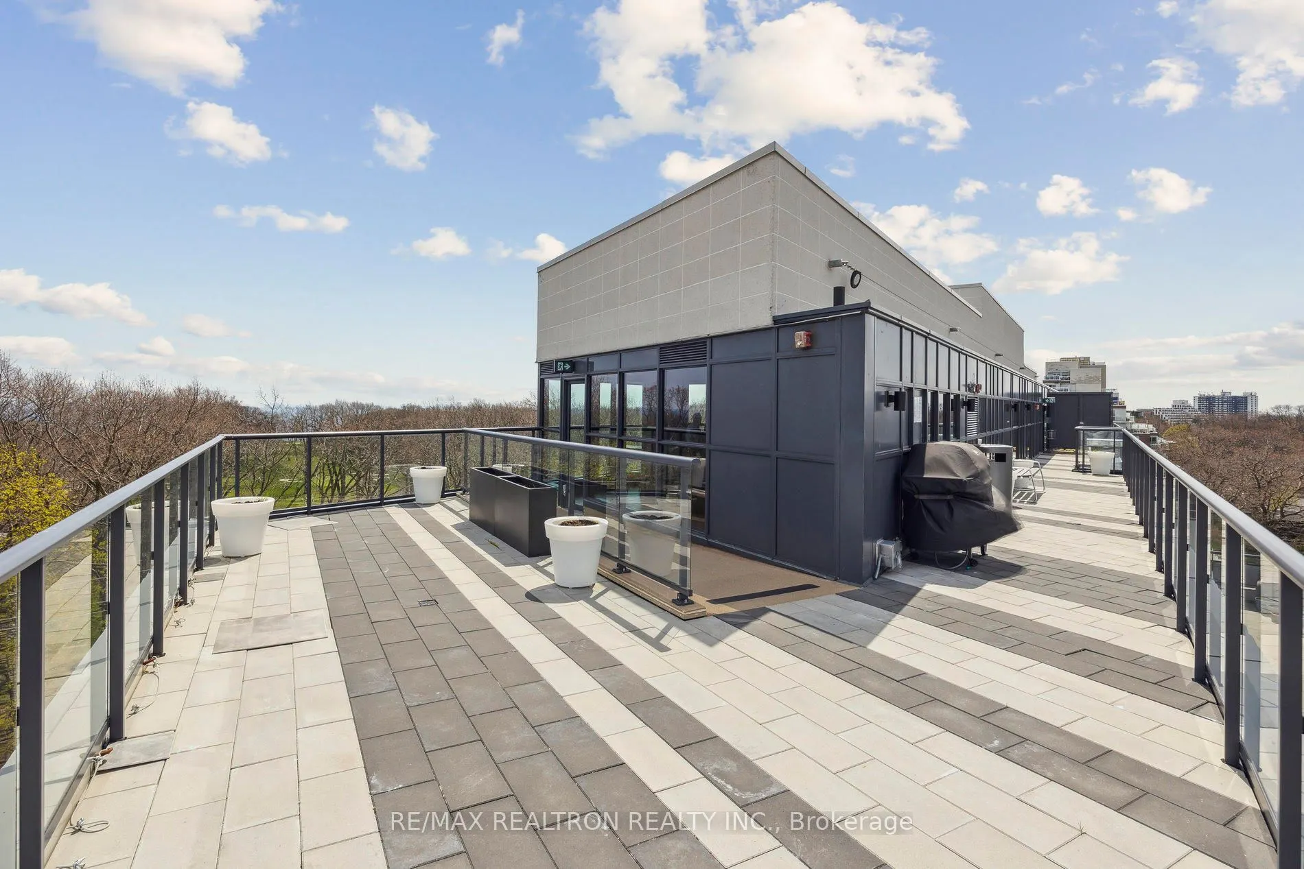 1400 Kingston Road #307