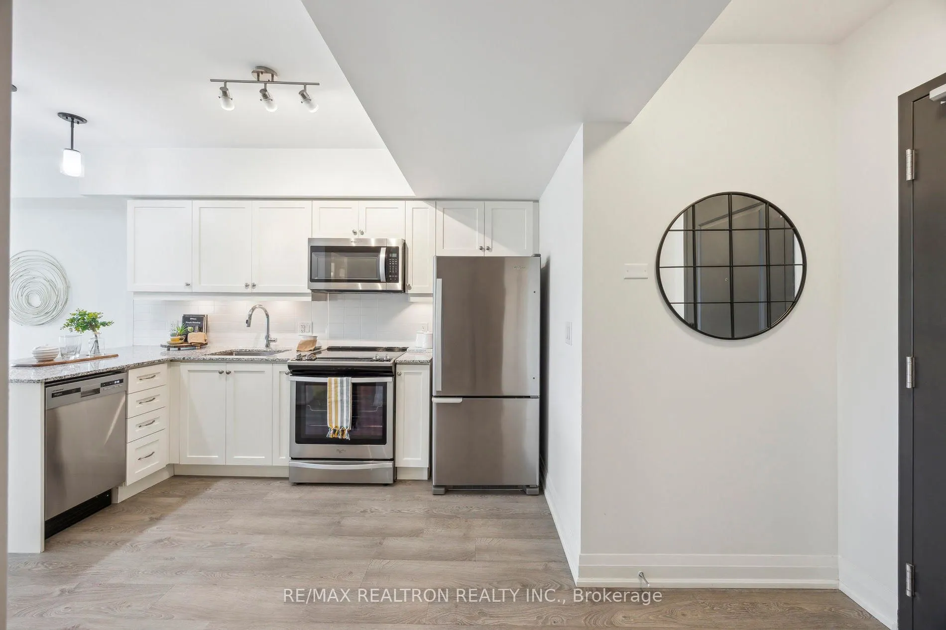 1400 Kingston Road #307