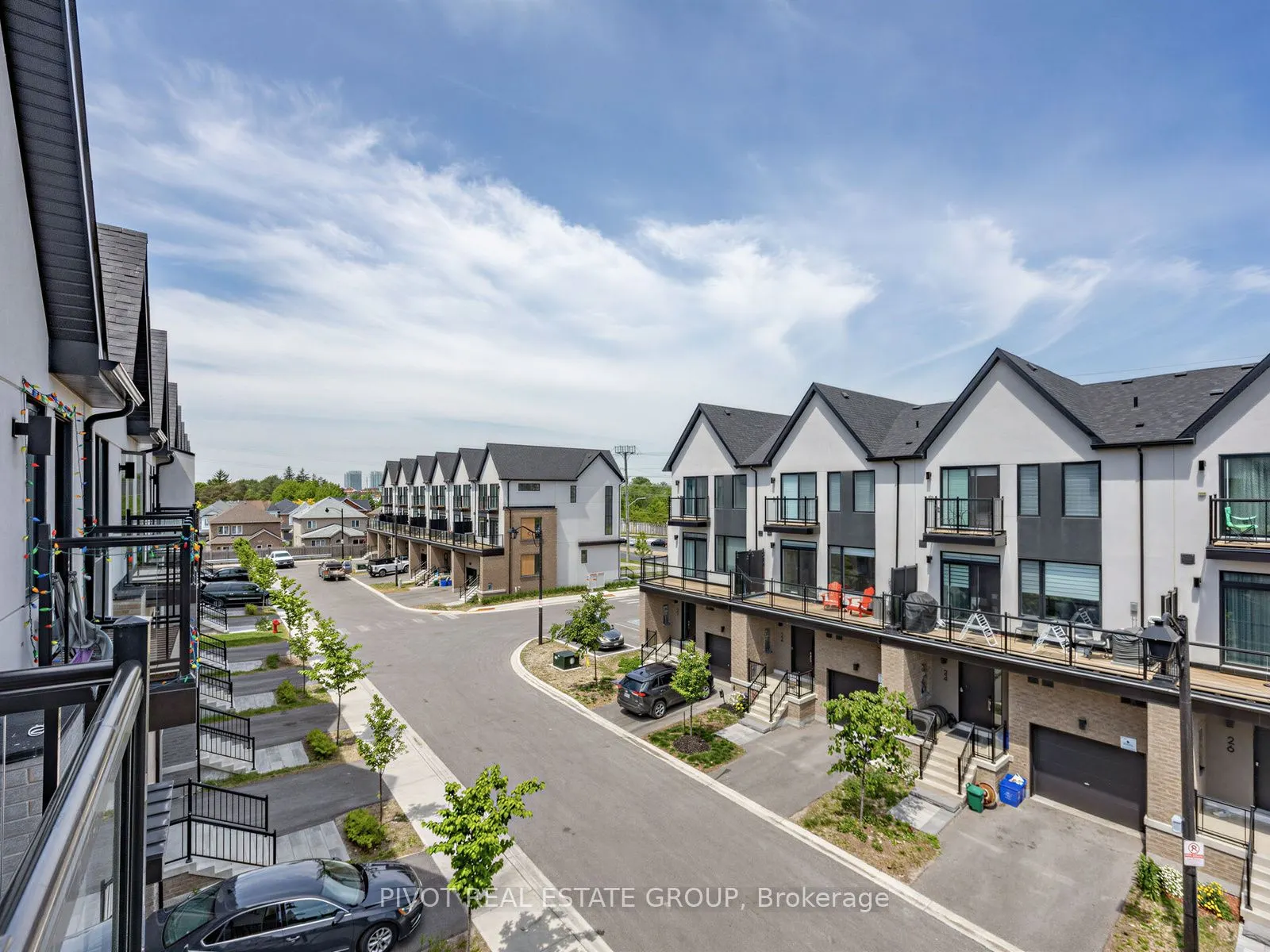 25 Lively Way