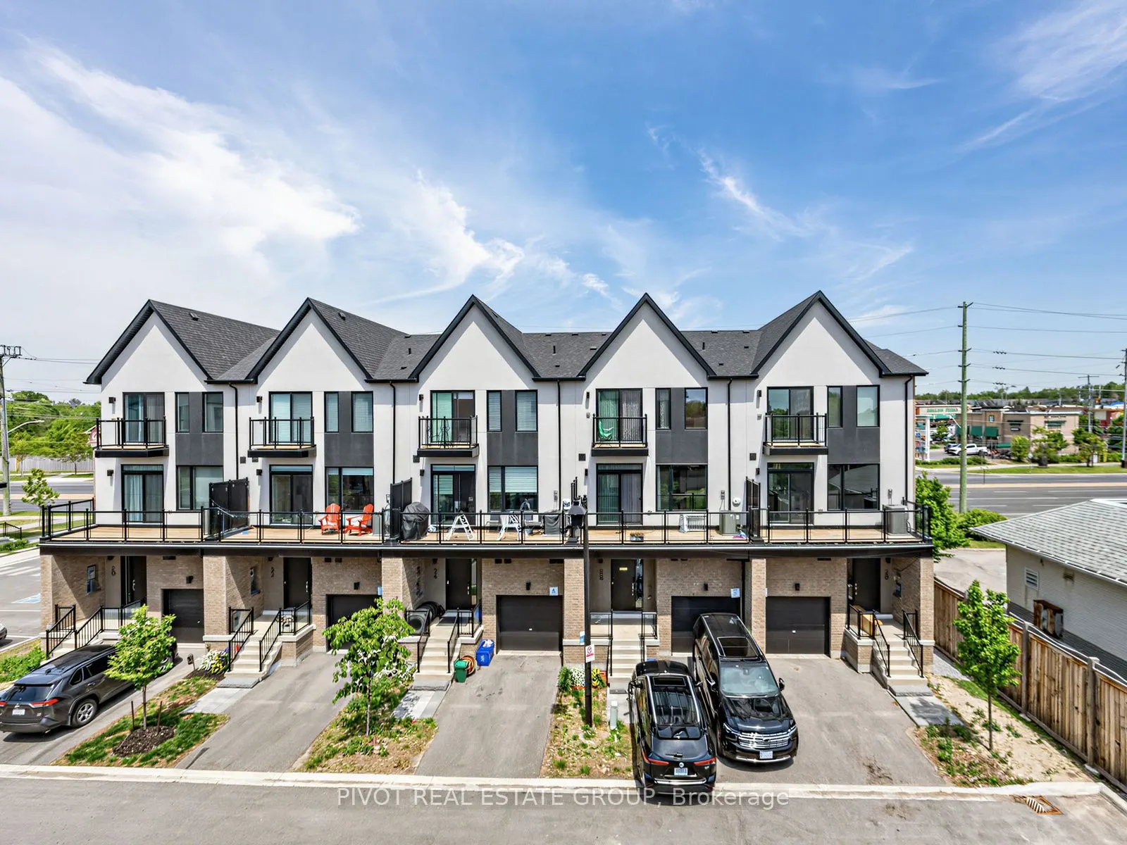 25 Lively Way