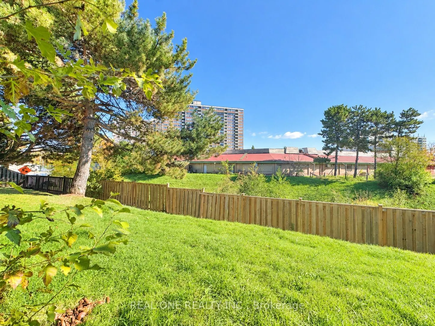 151 L'amoreaux Drive #75