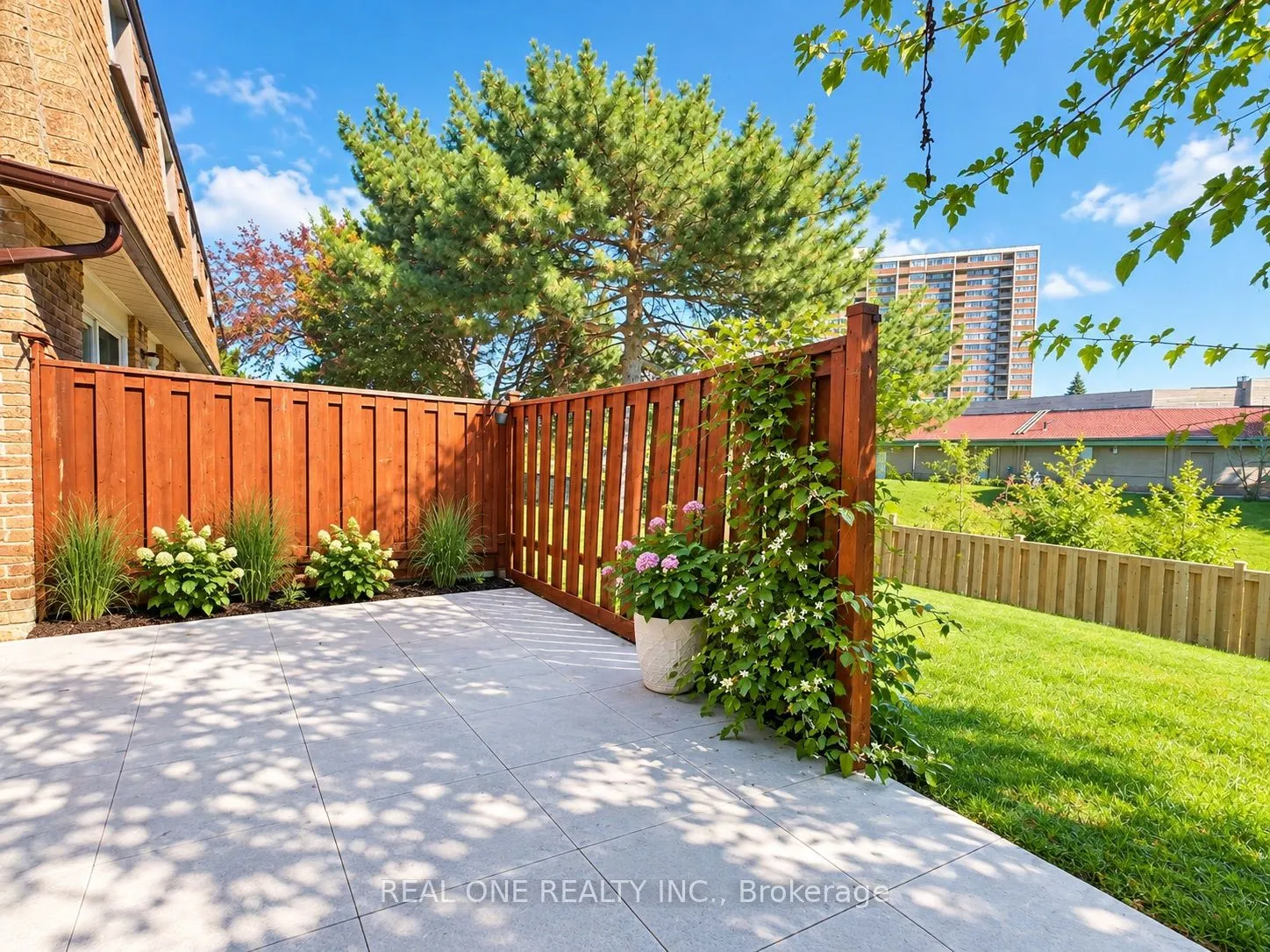 151 L'amoreaux Drive #75