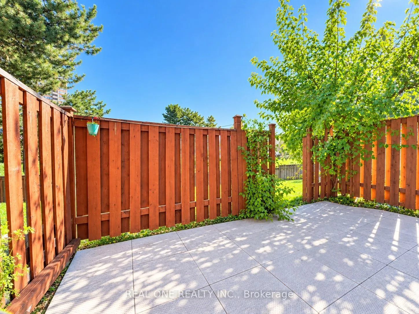 151 L'amoreaux Drive #75