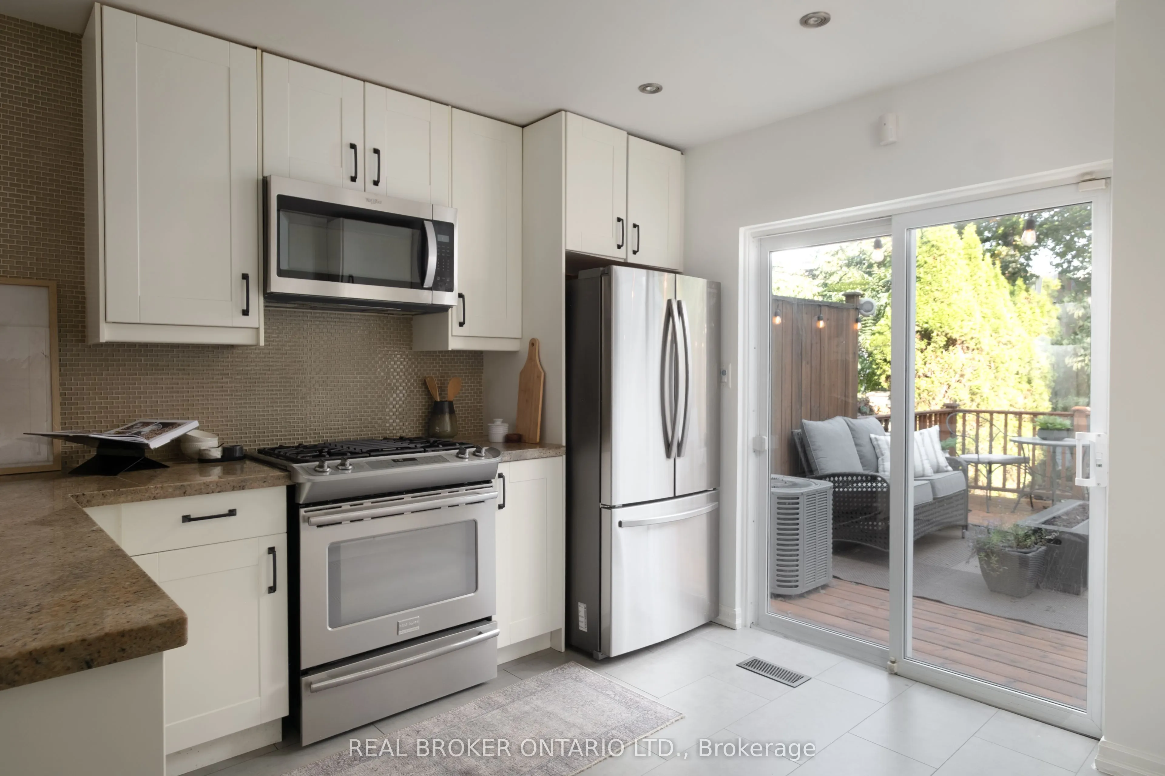 59 Bastedo Avenue