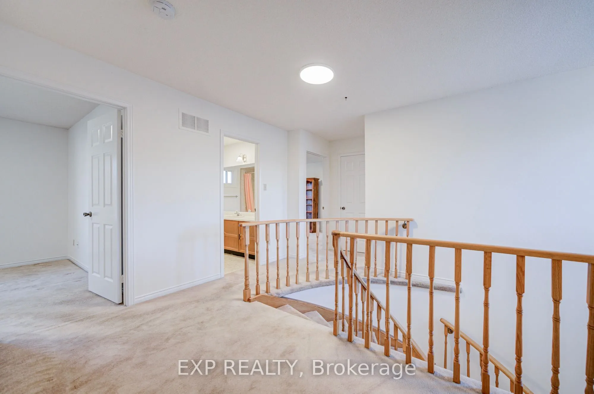 47 Longsword Drive