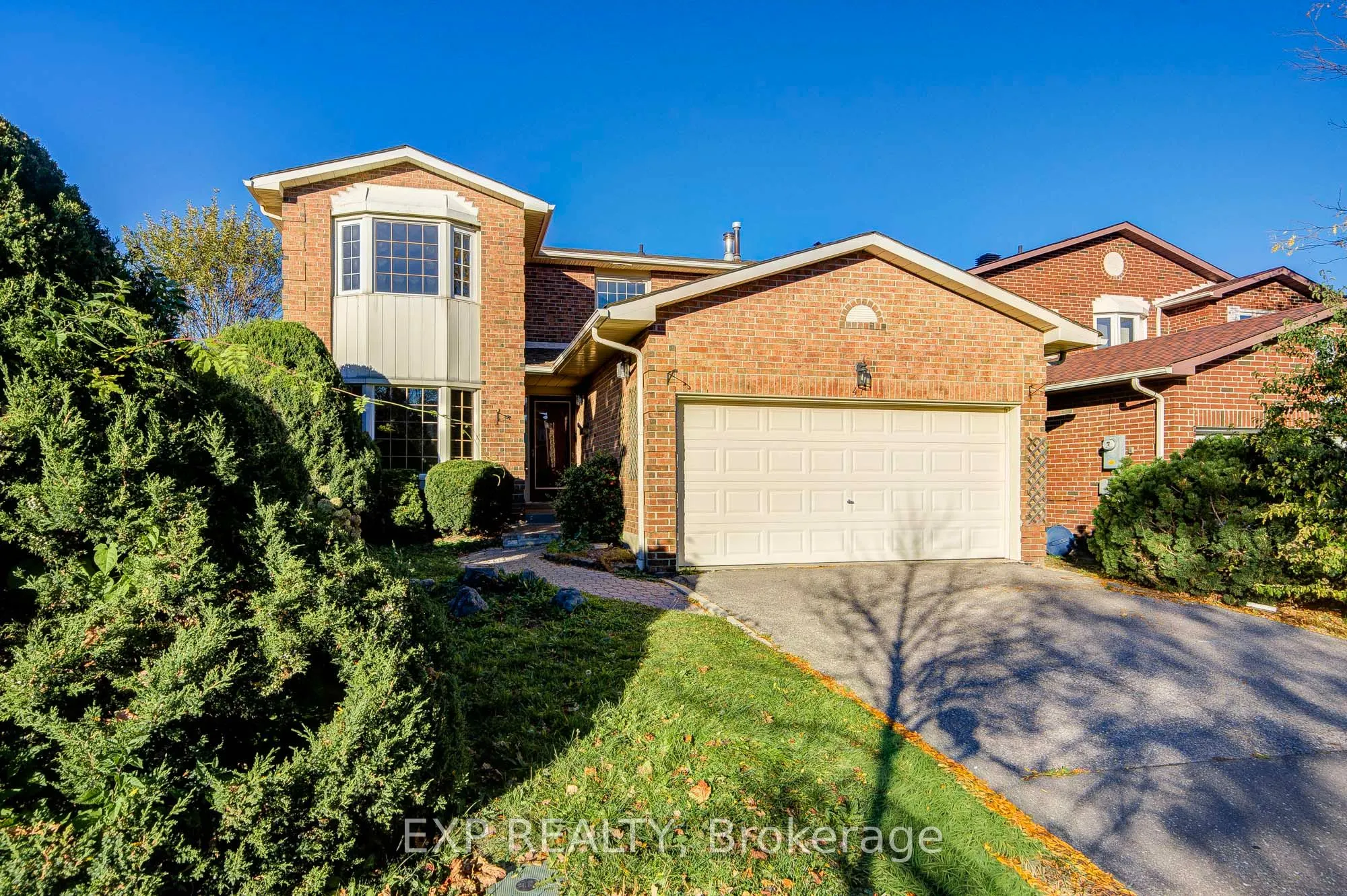 47 Longsword Drive