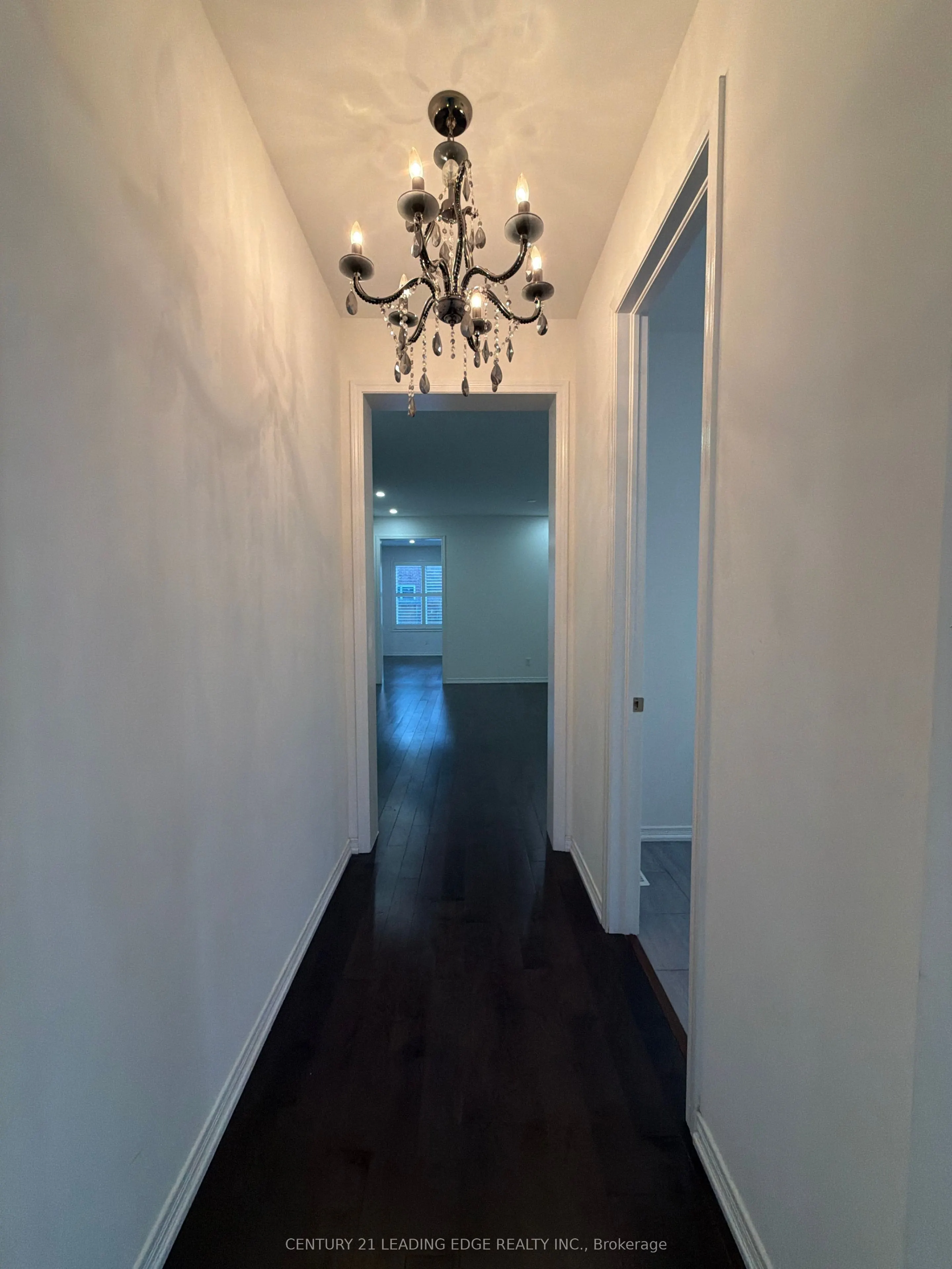 2432 Equestrian Crescent #Main