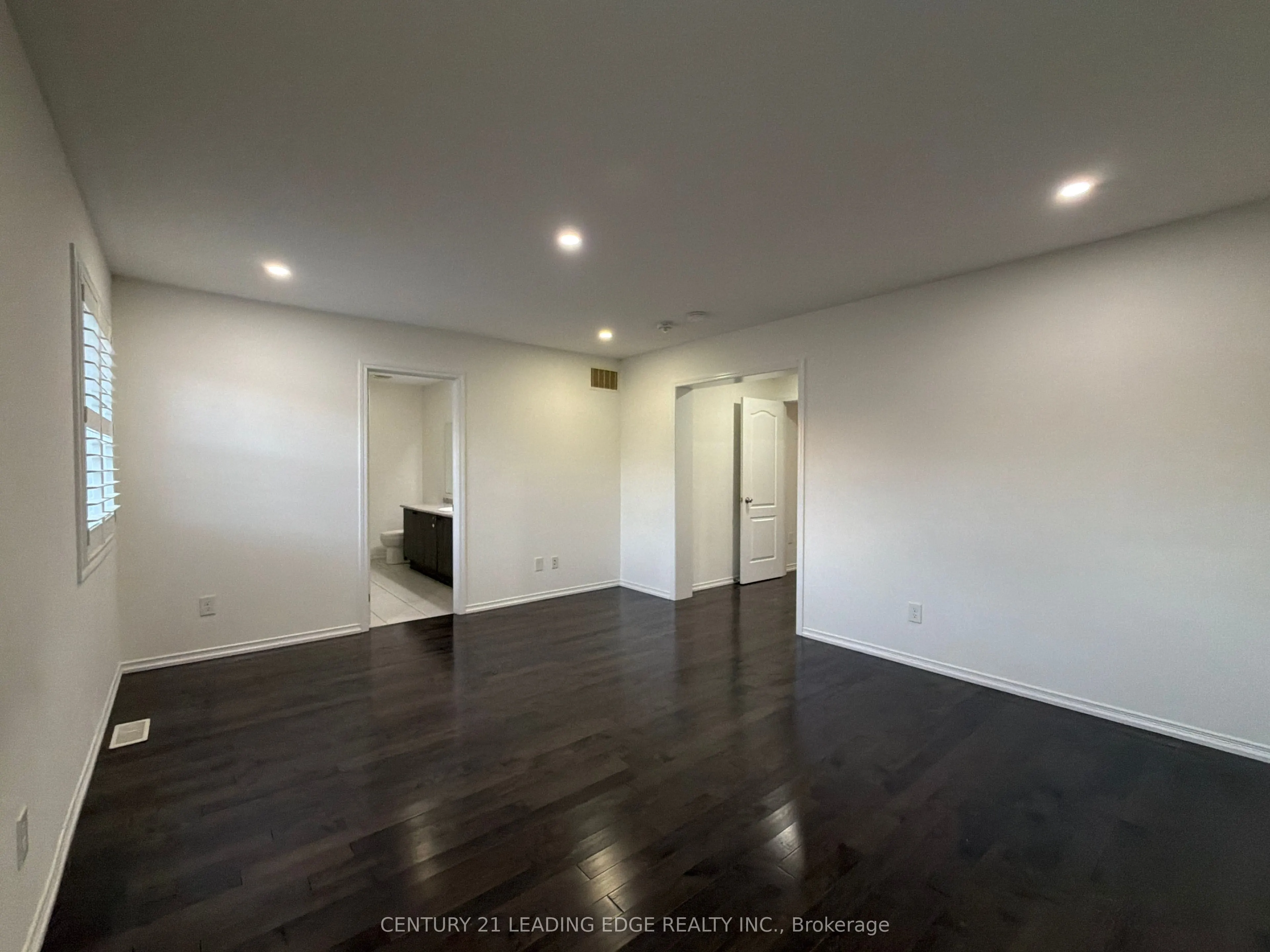 2432 Equestrian Crescent #Main