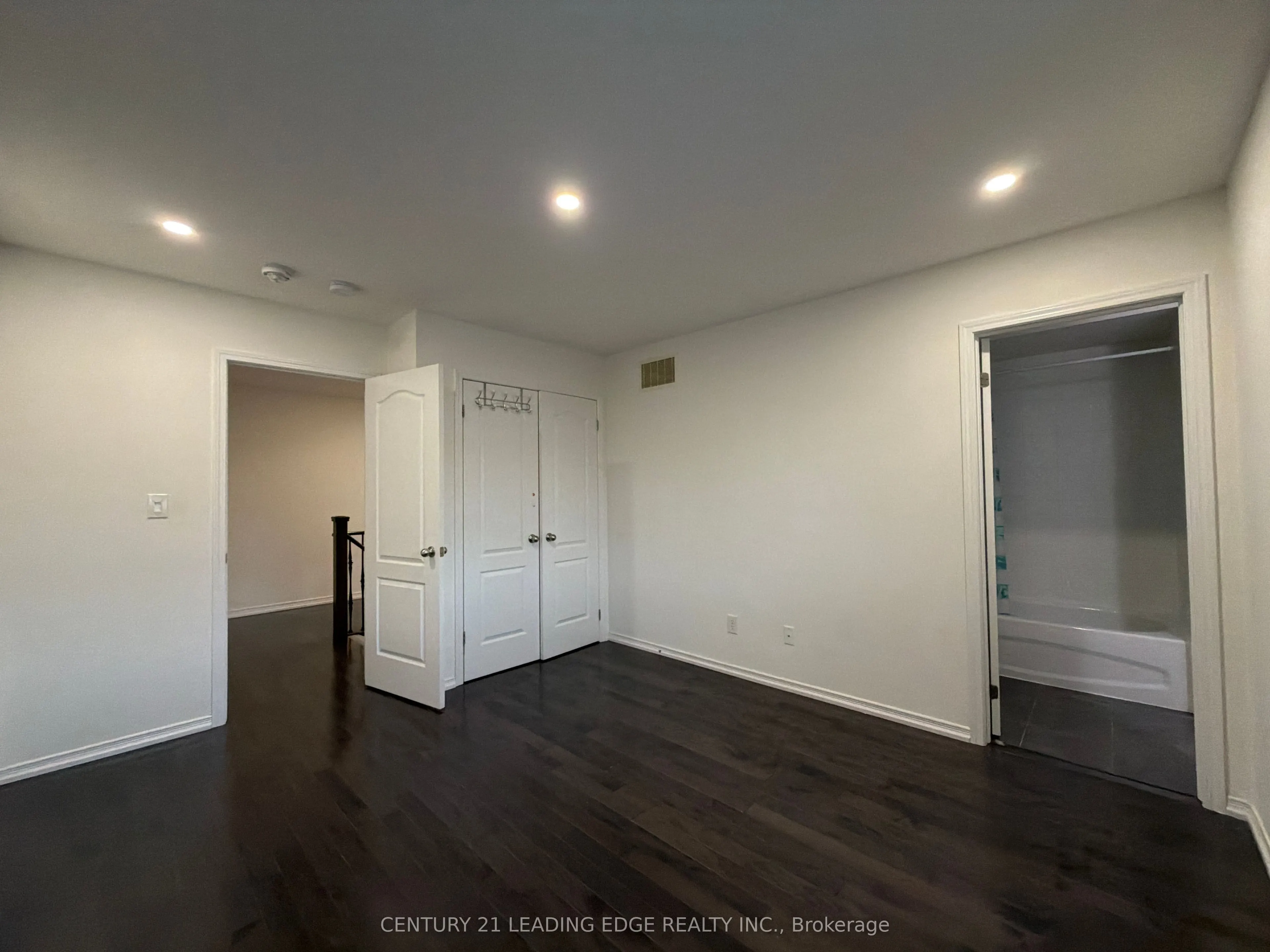 2432 Equestrian Crescent #Main