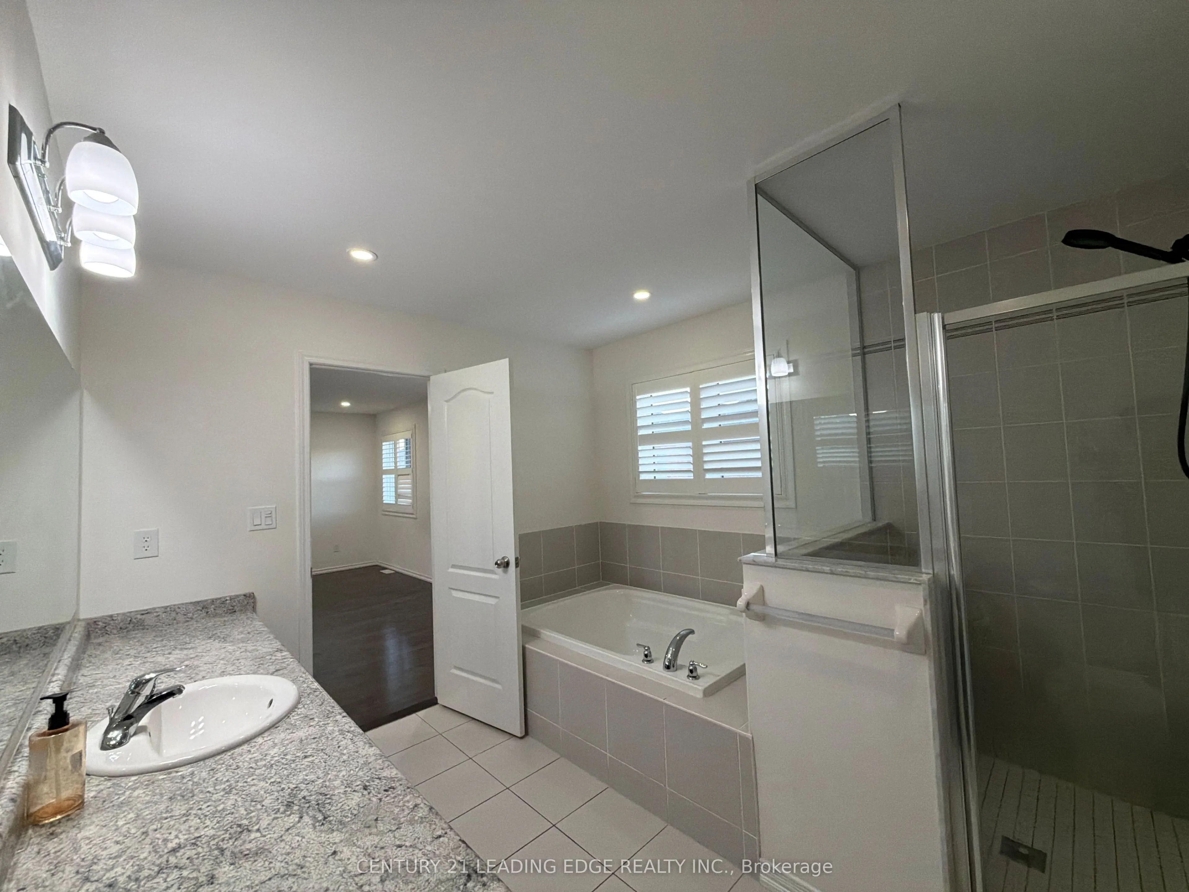 2432 Equestrian Crescent #Main