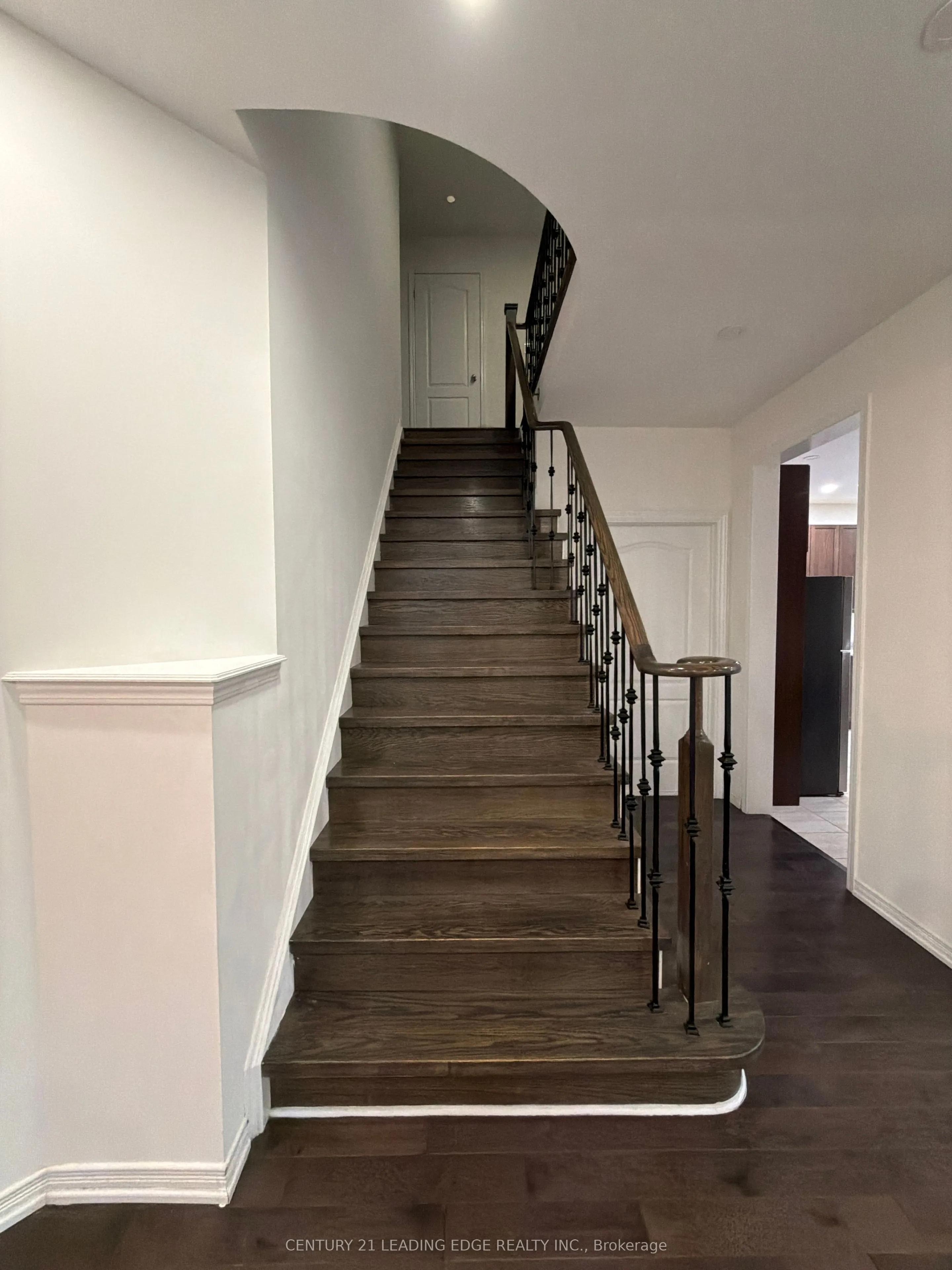 2432 Equestrian Crescent #Main