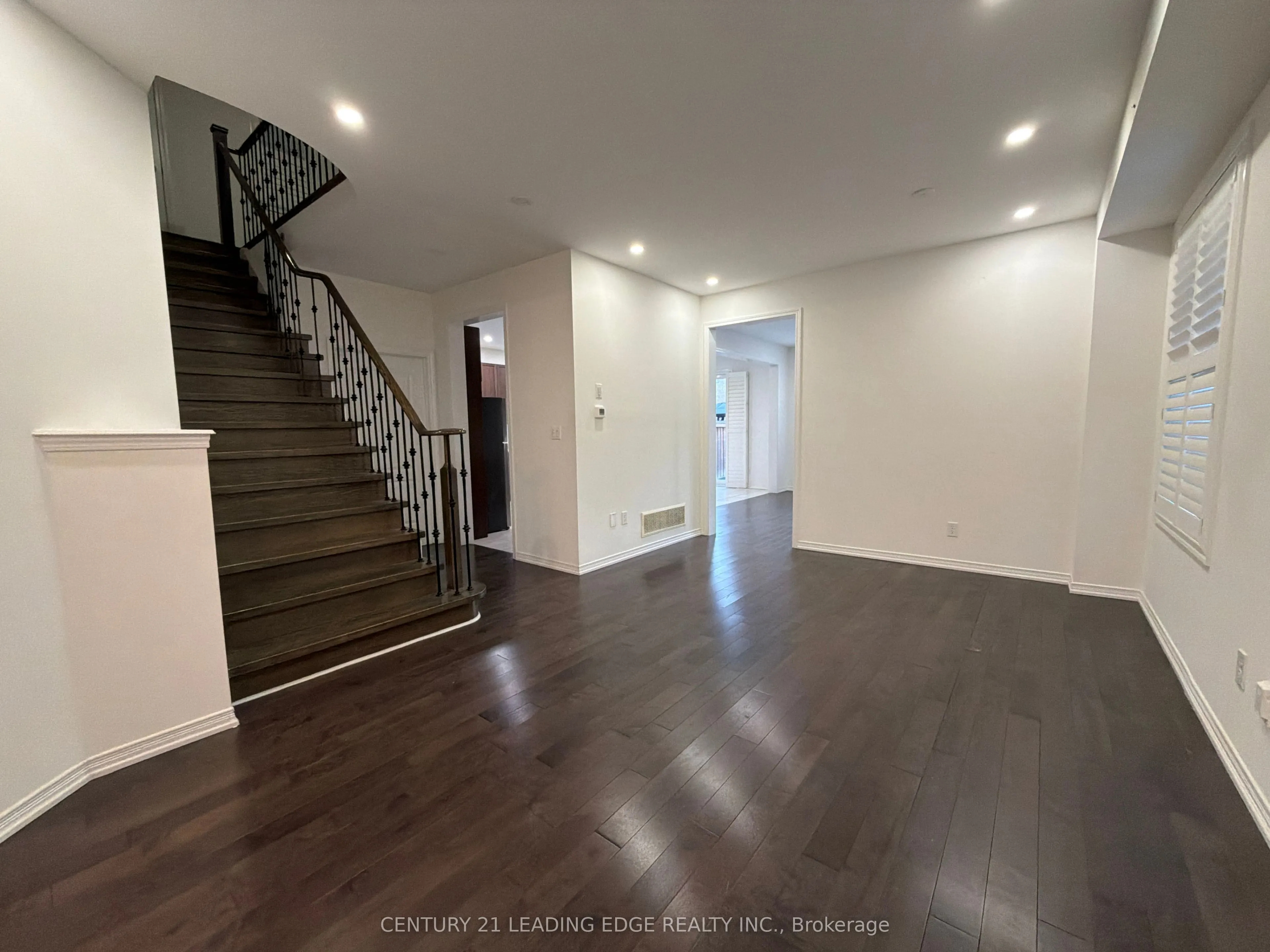 2432 Equestrian Crescent #Main