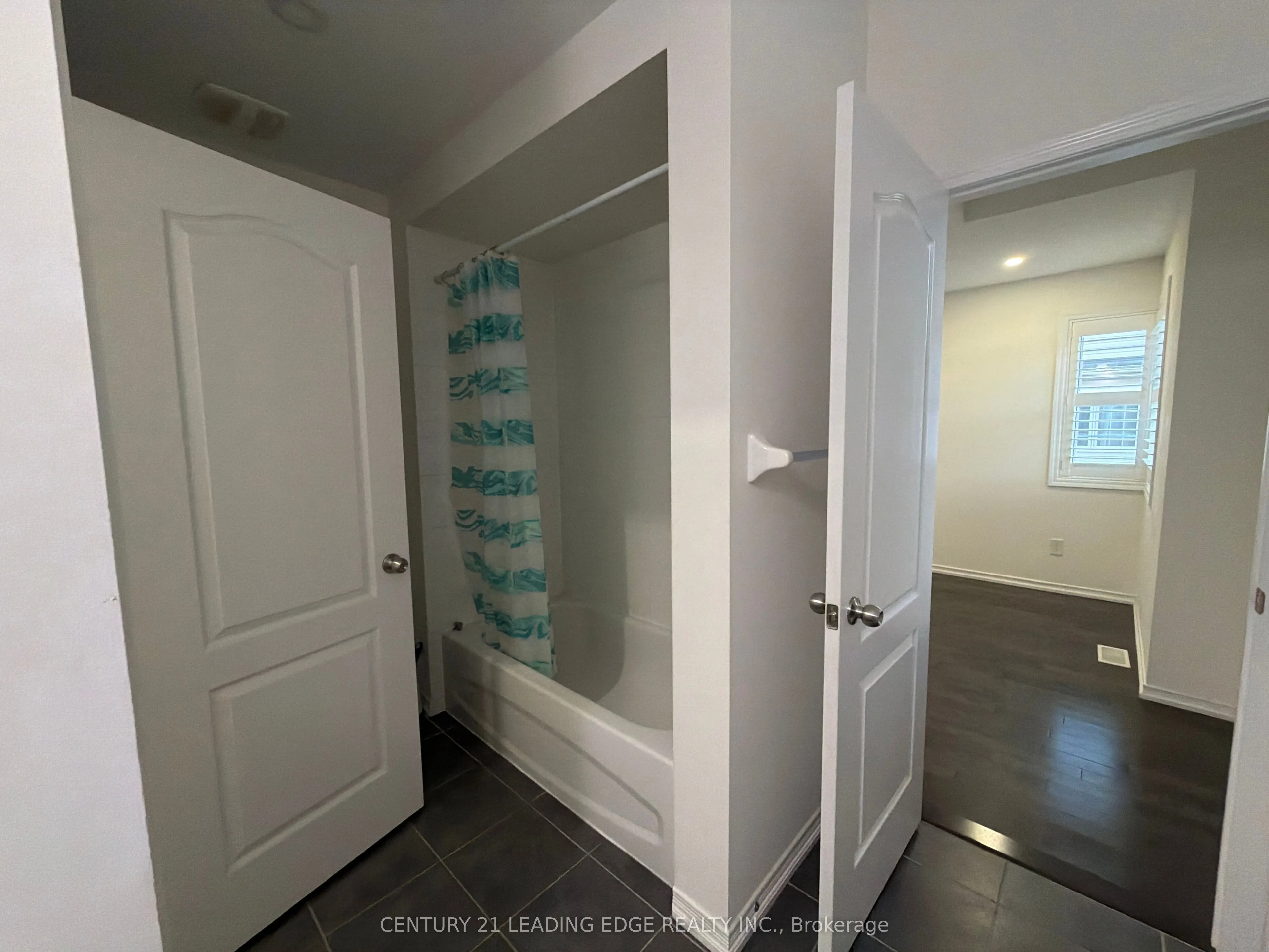 2432 Equestrian Crescent #Main