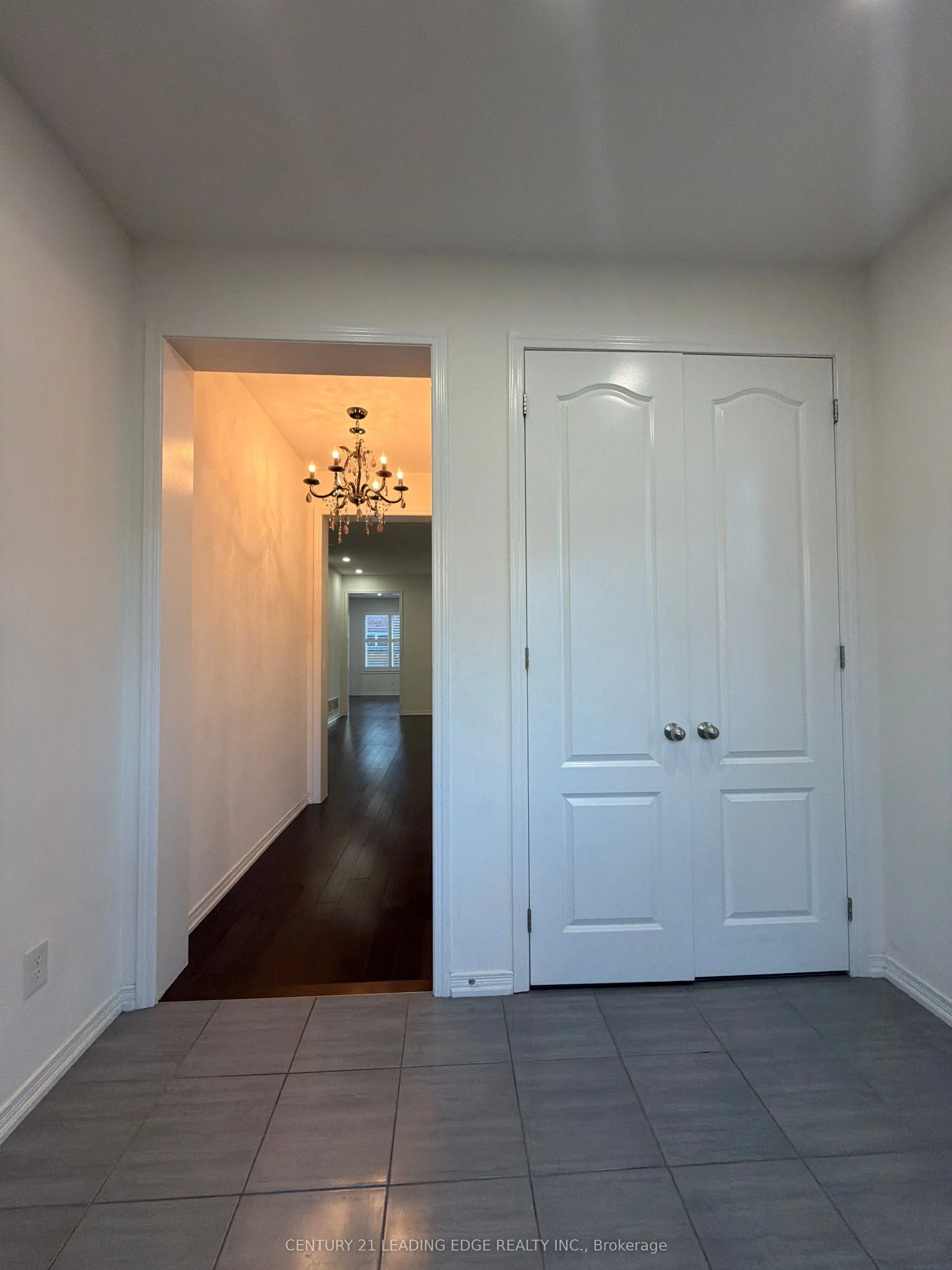 2432 Equestrian Crescent #Main