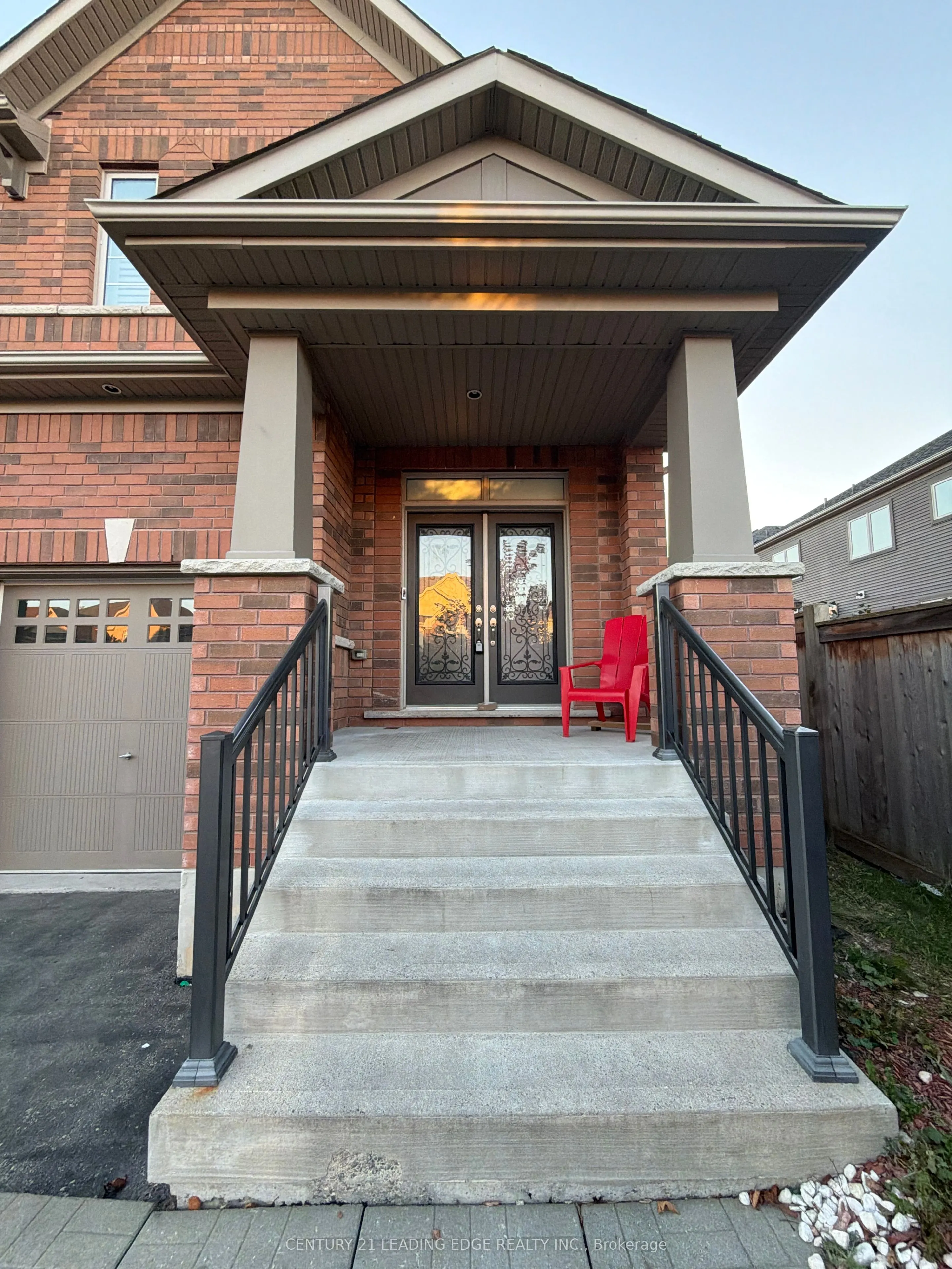 2432 Equestrian Crescent #Main
