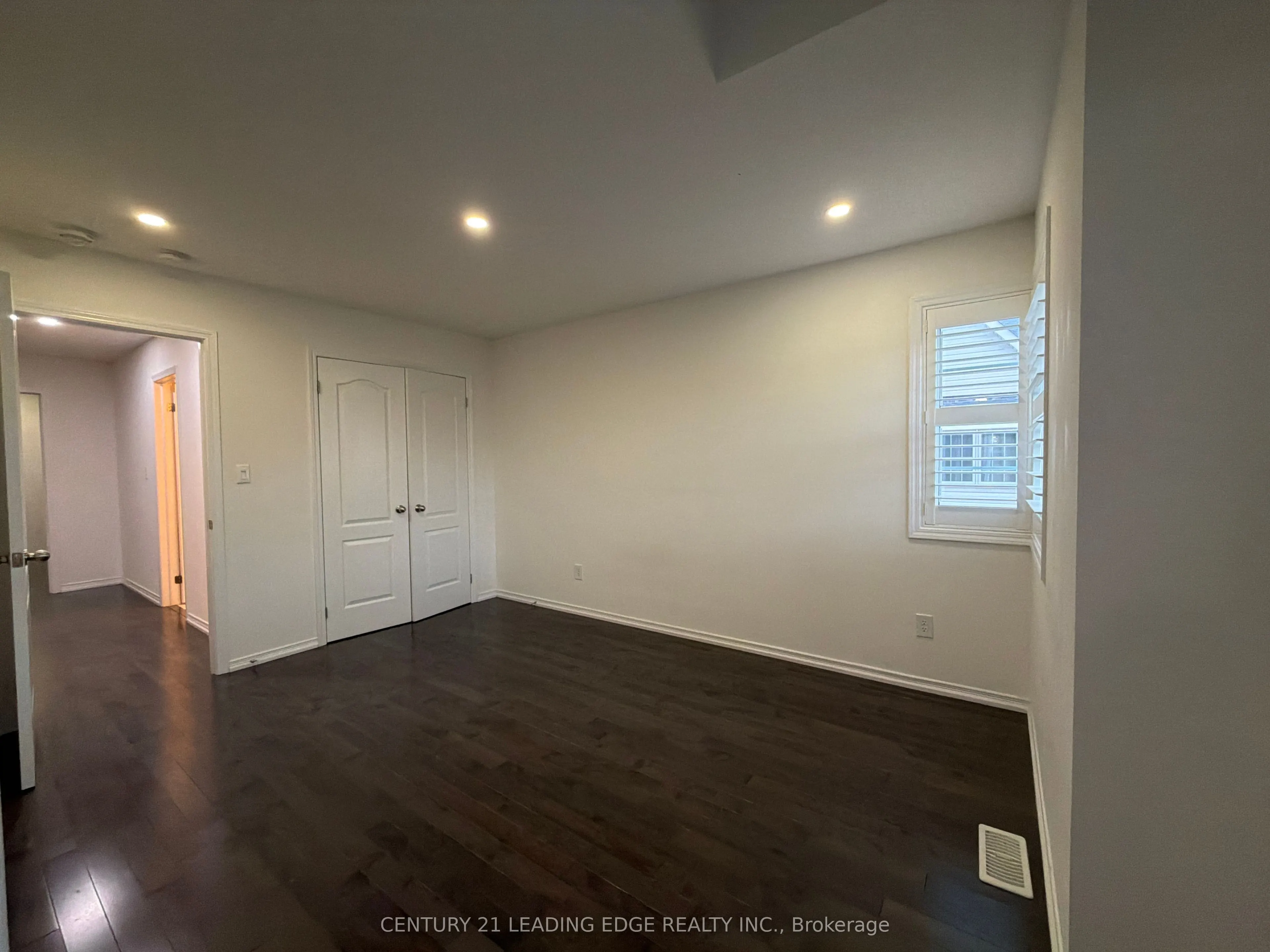 2432 Equestrian Crescent #Main
