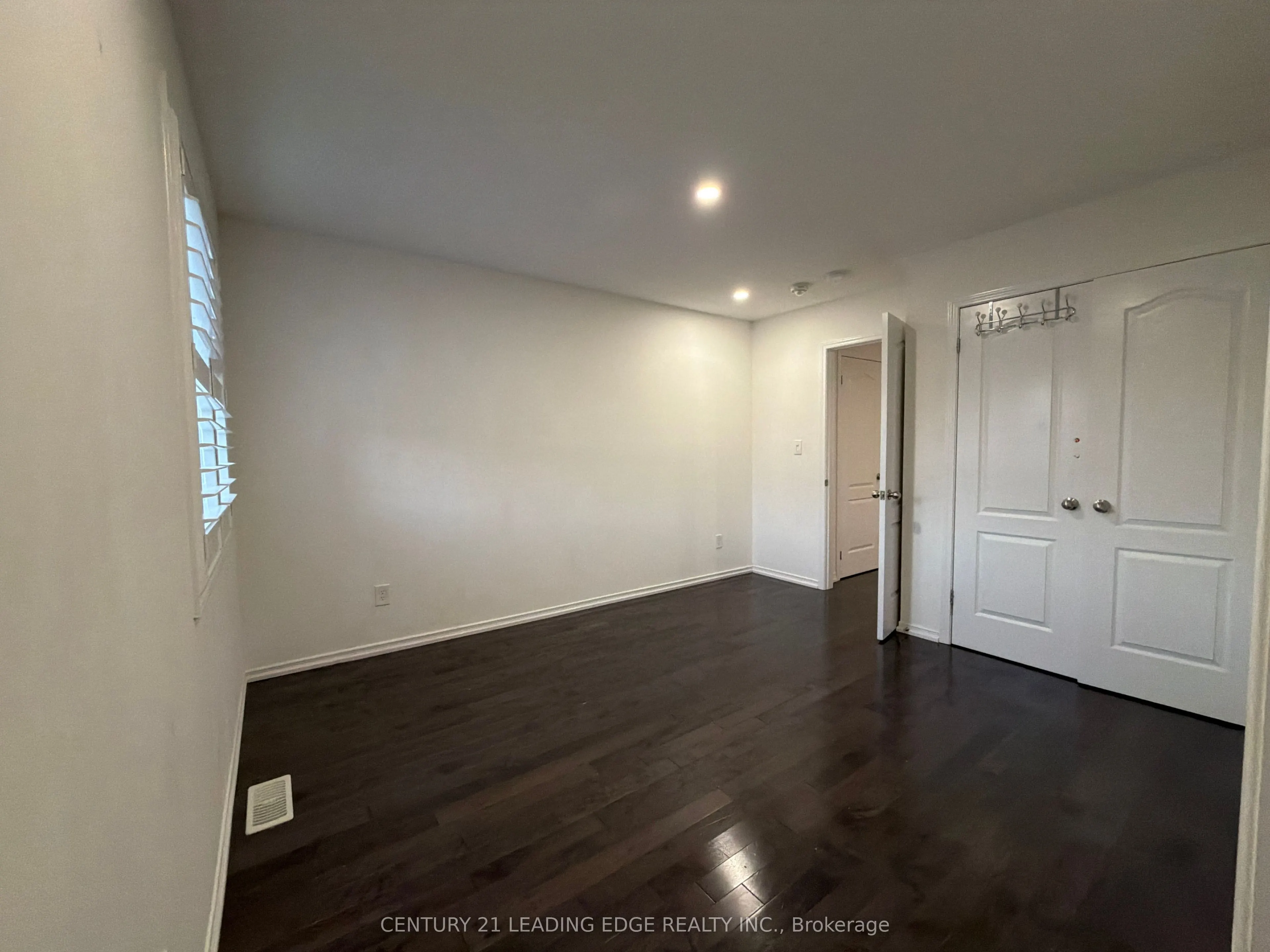 2432 Equestrian Crescent #Main
