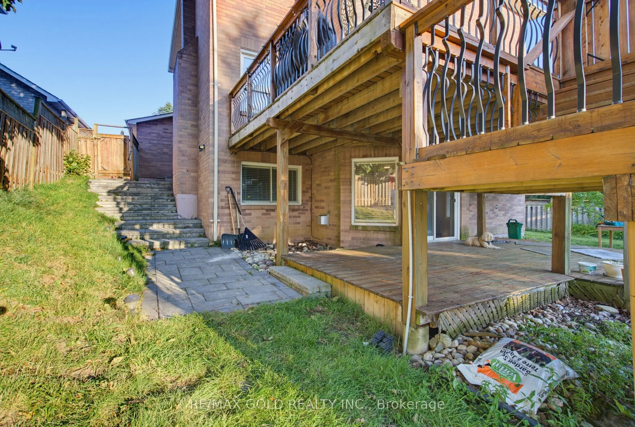 38 Silverbirch Place