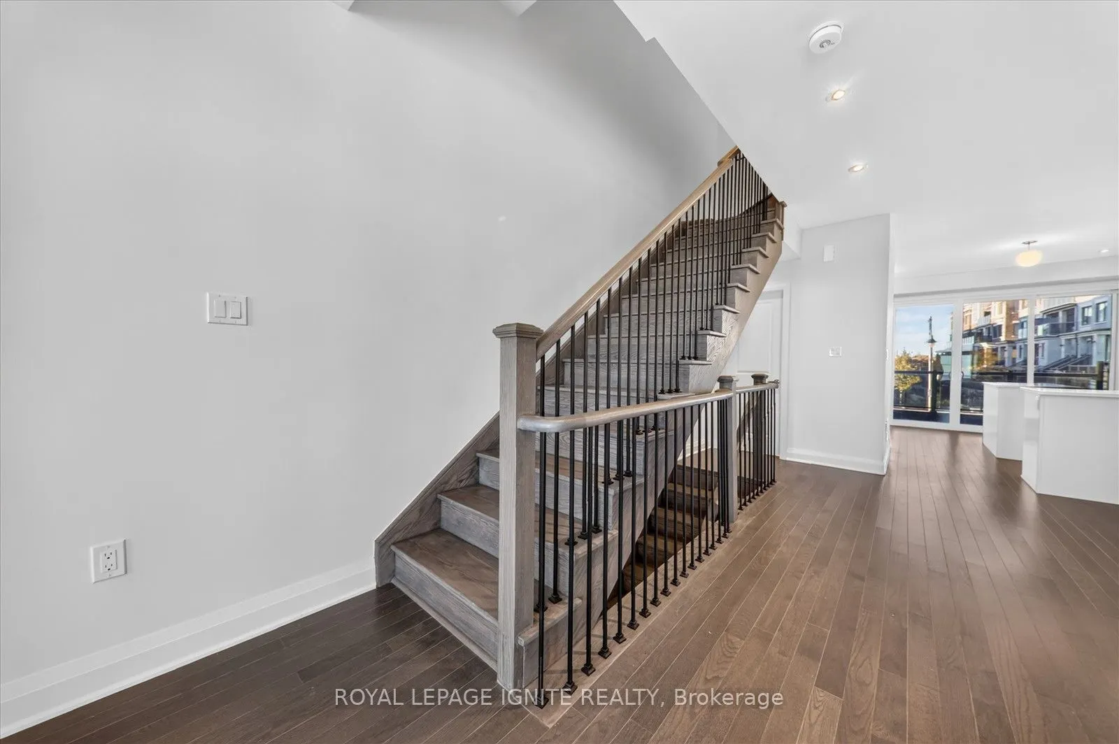 559 Port Darlington Road