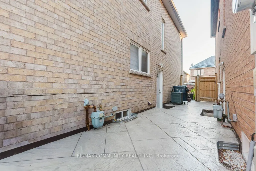 14 Weaver Drive #Basement